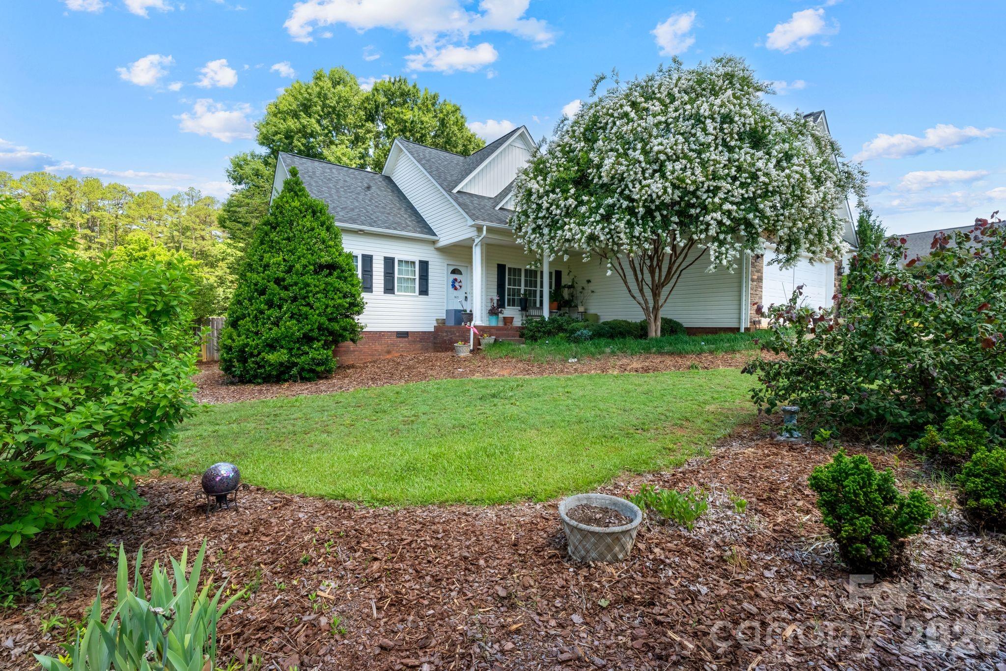 1621 Herbie Circle — photo