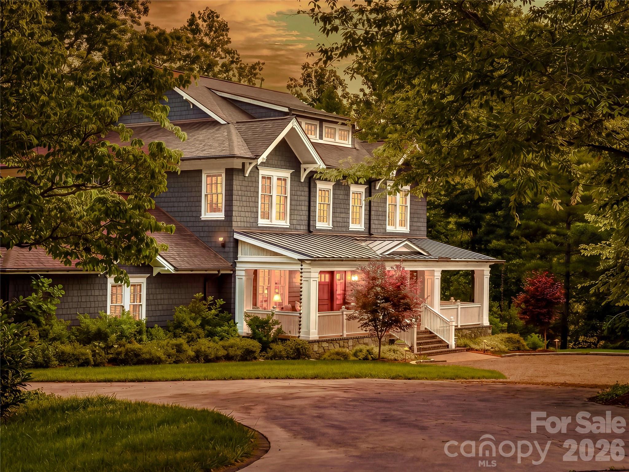 1 Cedar Chine Drive — photo