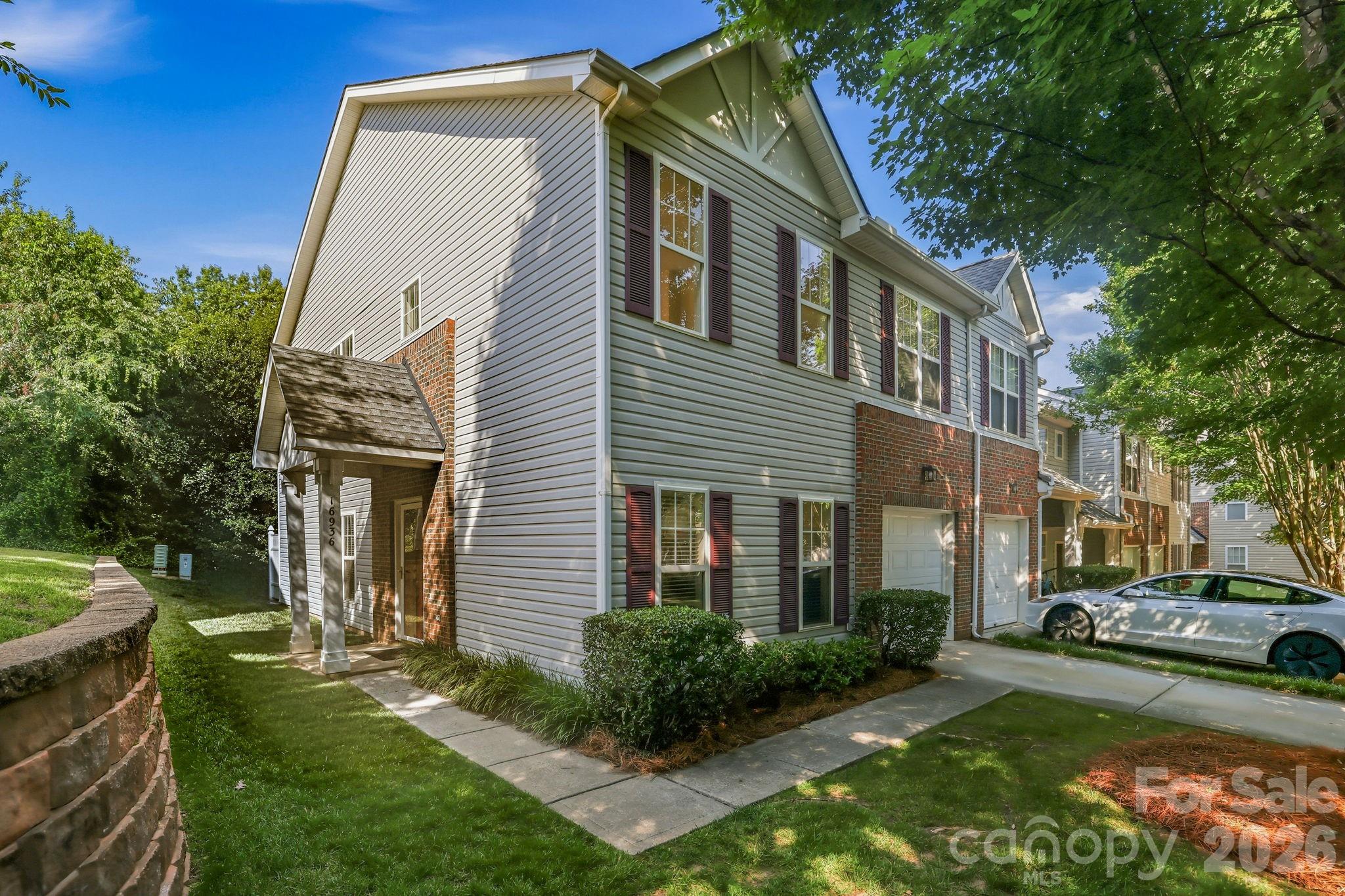 16936 Commons Creek Drive — photo