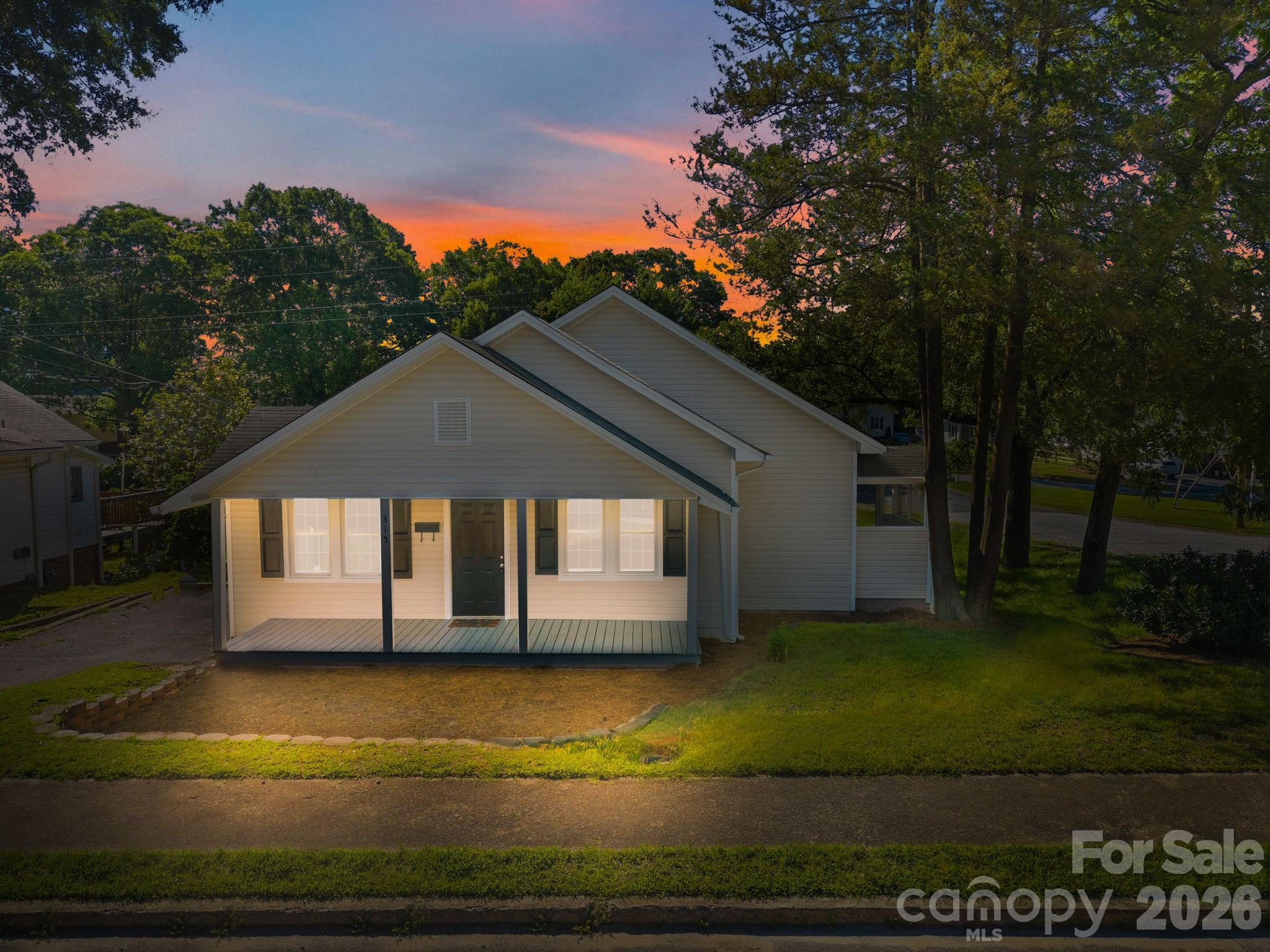 315 S Rose Avenue — photo