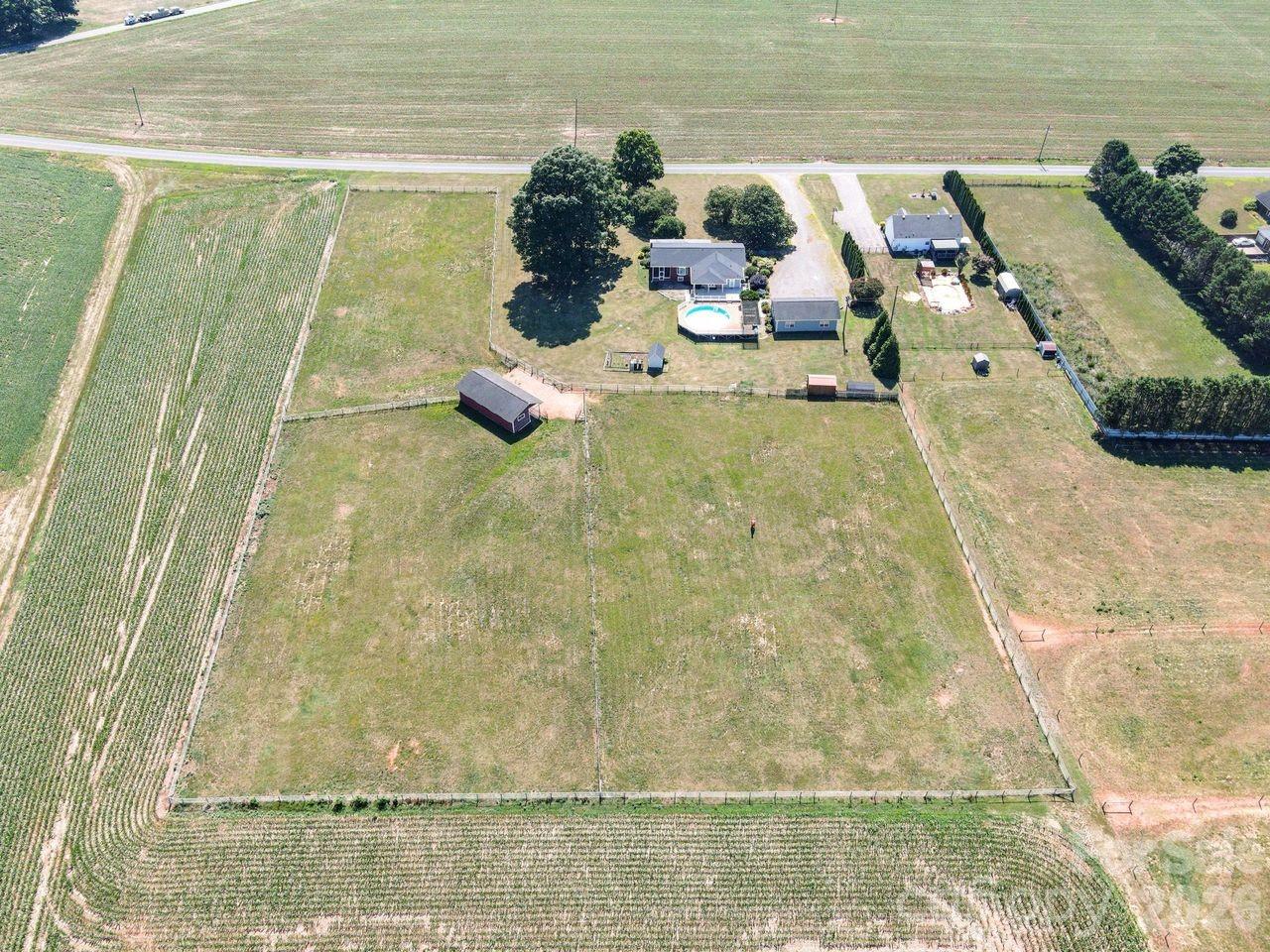 809 New Sterling Road — photo