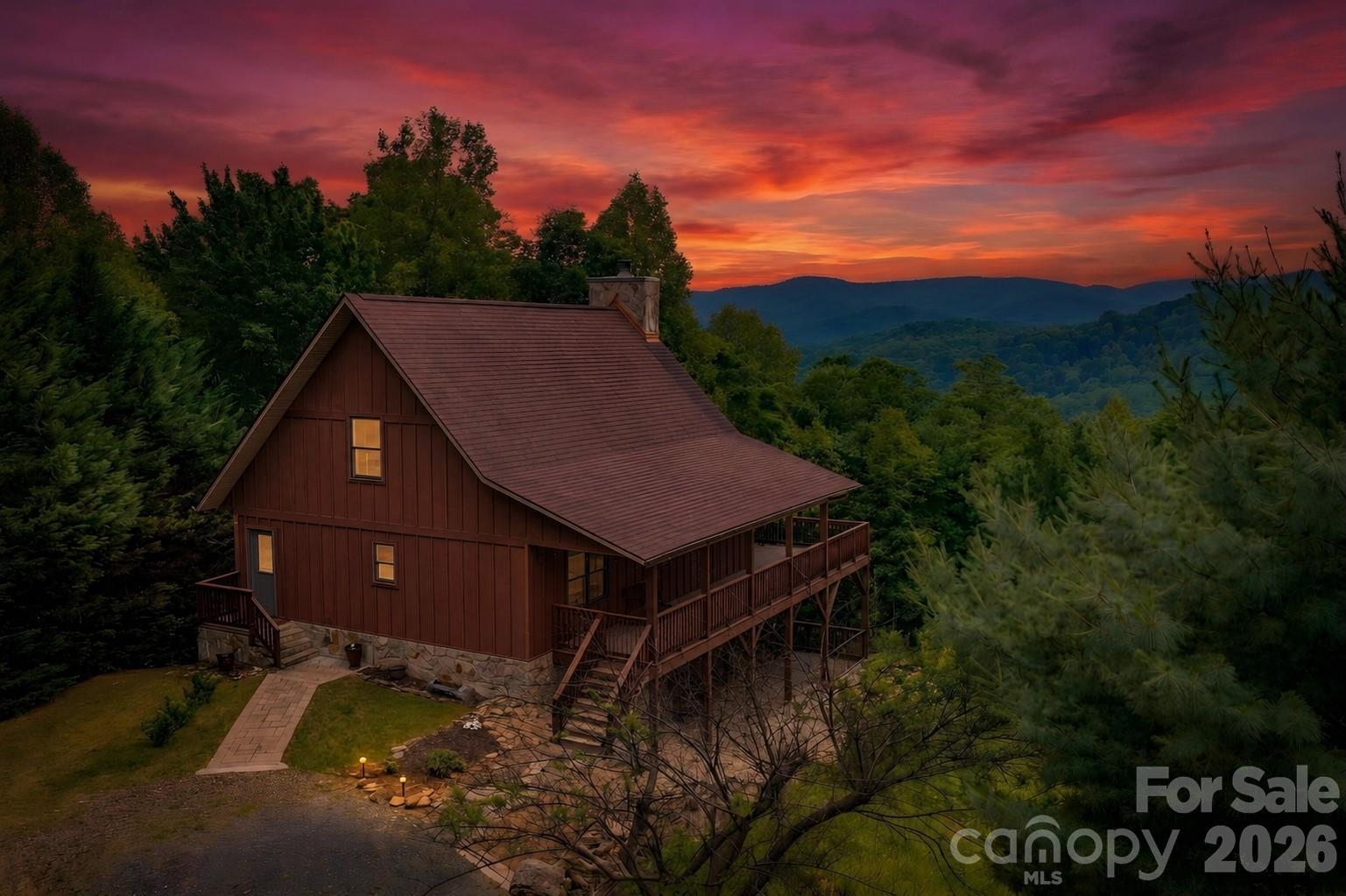 605 Valley View Drive — photo