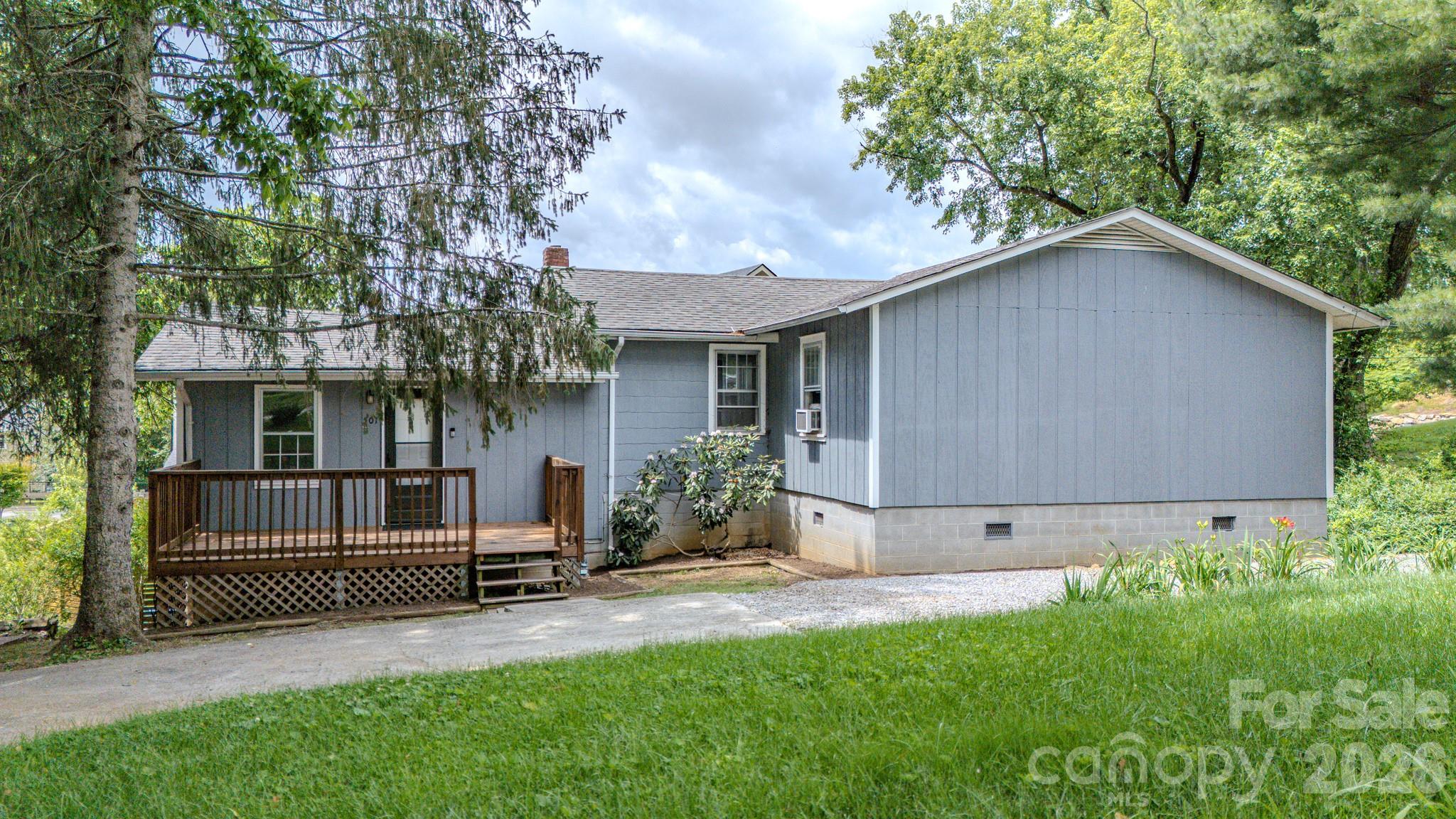 501 Fairview Road — photo