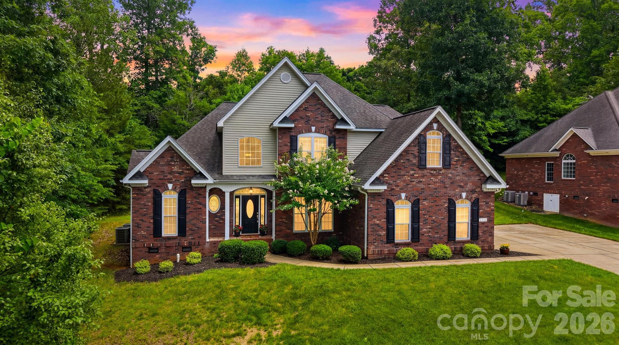 1110 Mayfield Circle NW — photo
