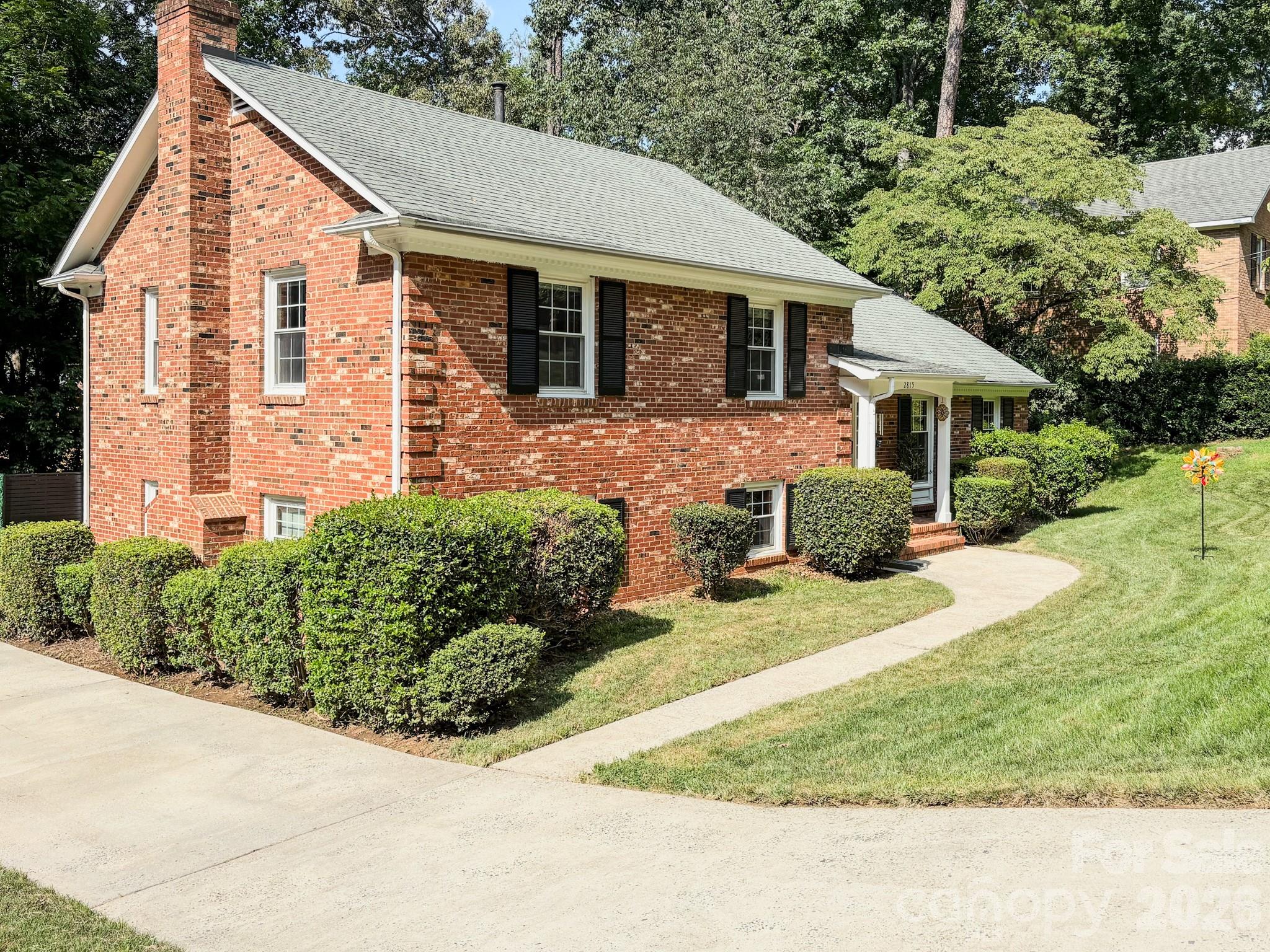 2815 Burnt Mill Road — photo