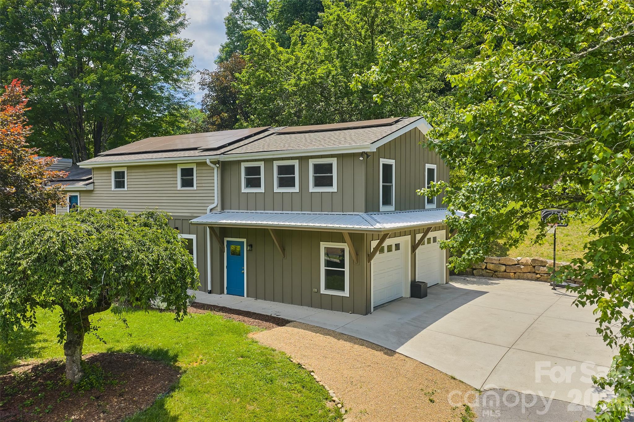1574 Cashiers Valley Road — photo