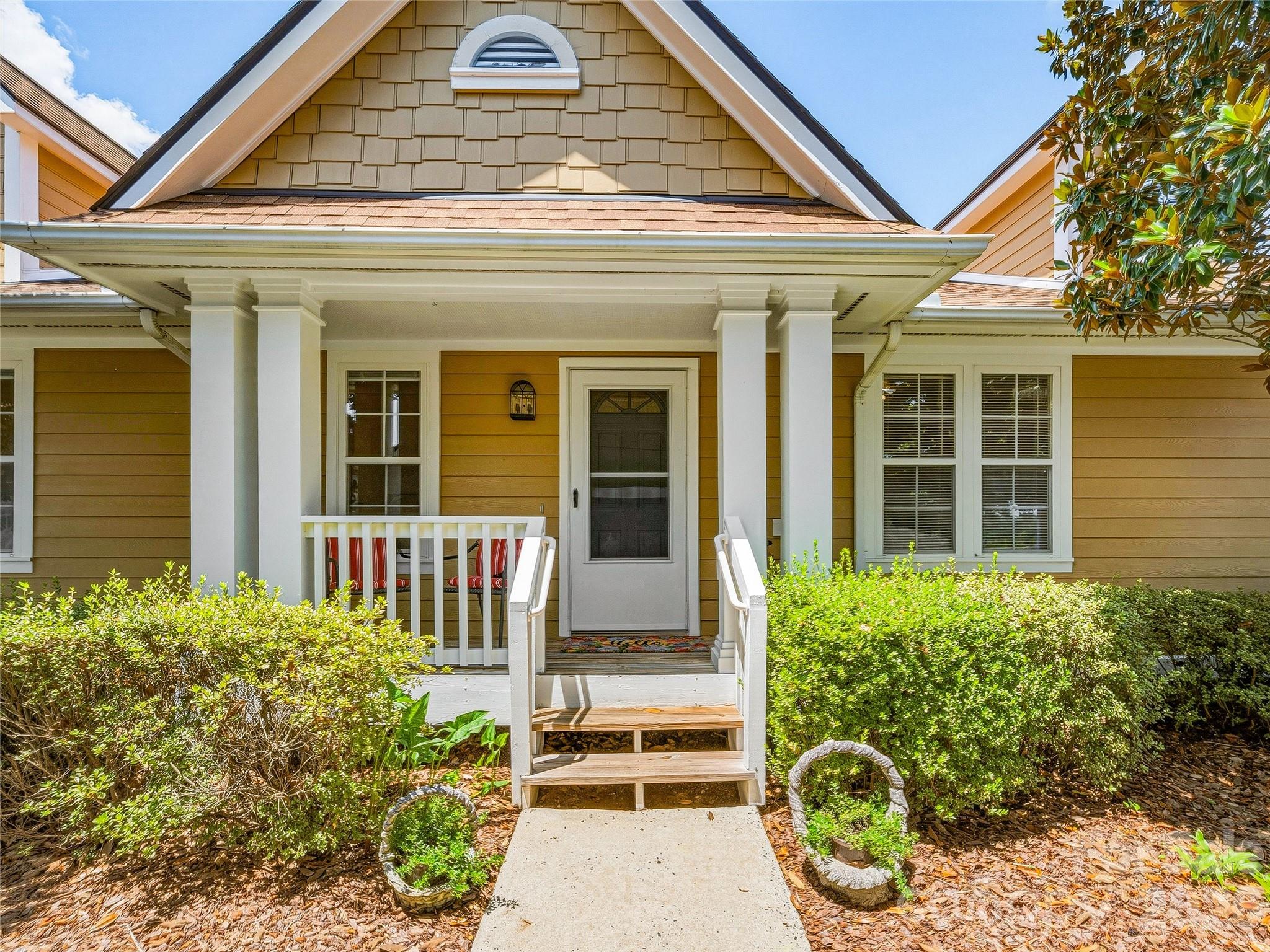 102 Rough Point Court — photo
