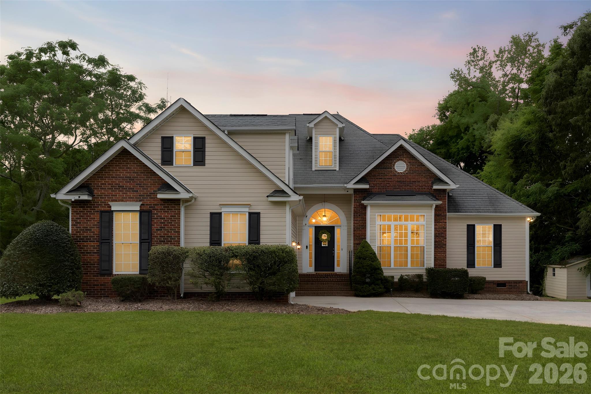 2801 Sweetgrass Lane — photo