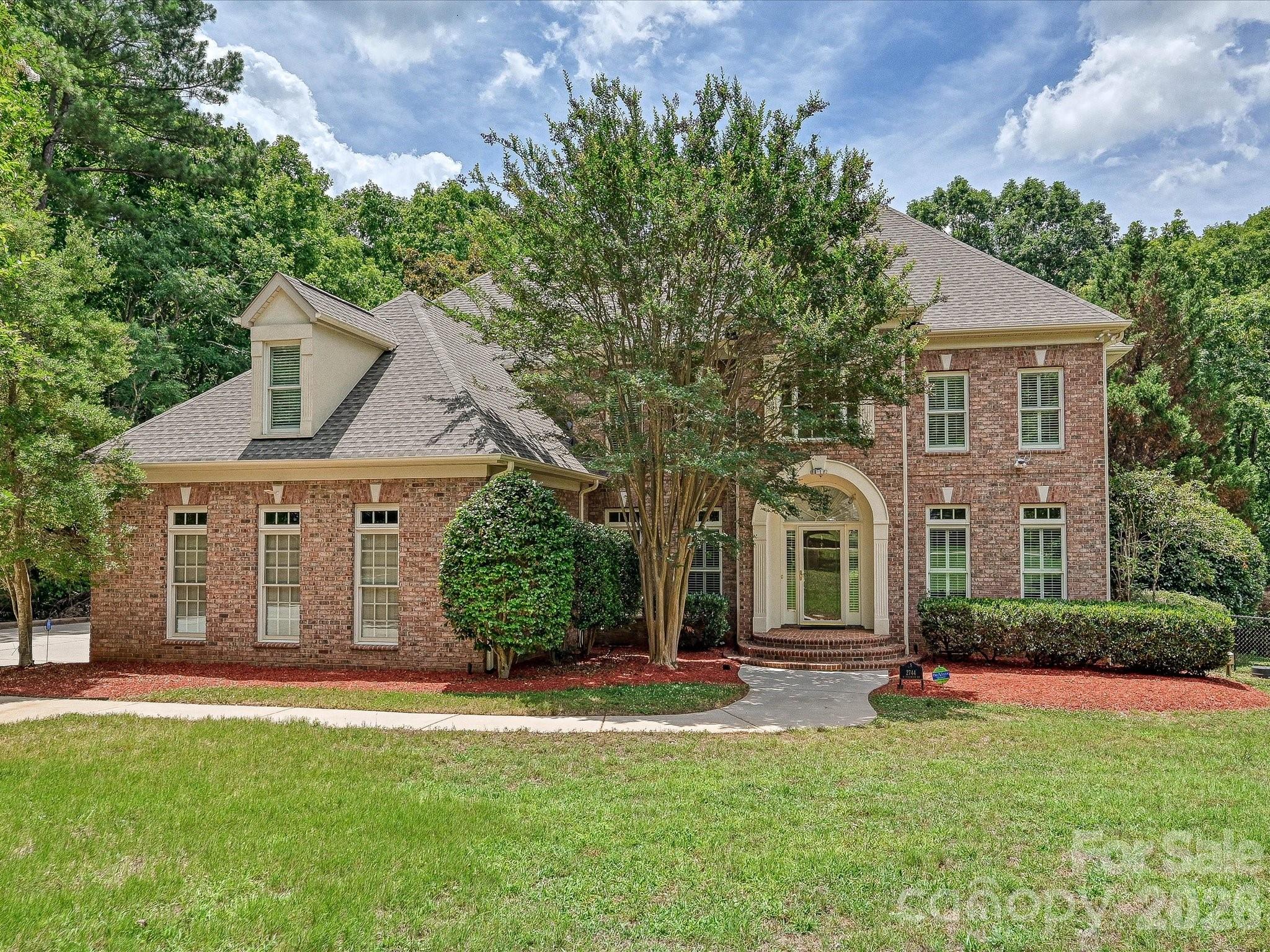 2744 W Pinewood Road — photo