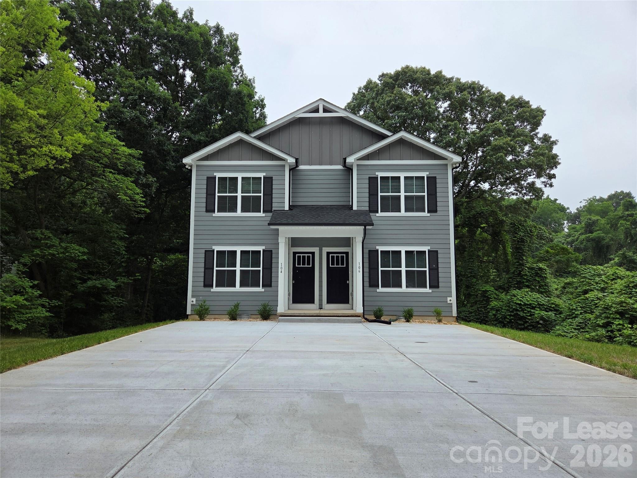 104 10th Avenue SE — photo