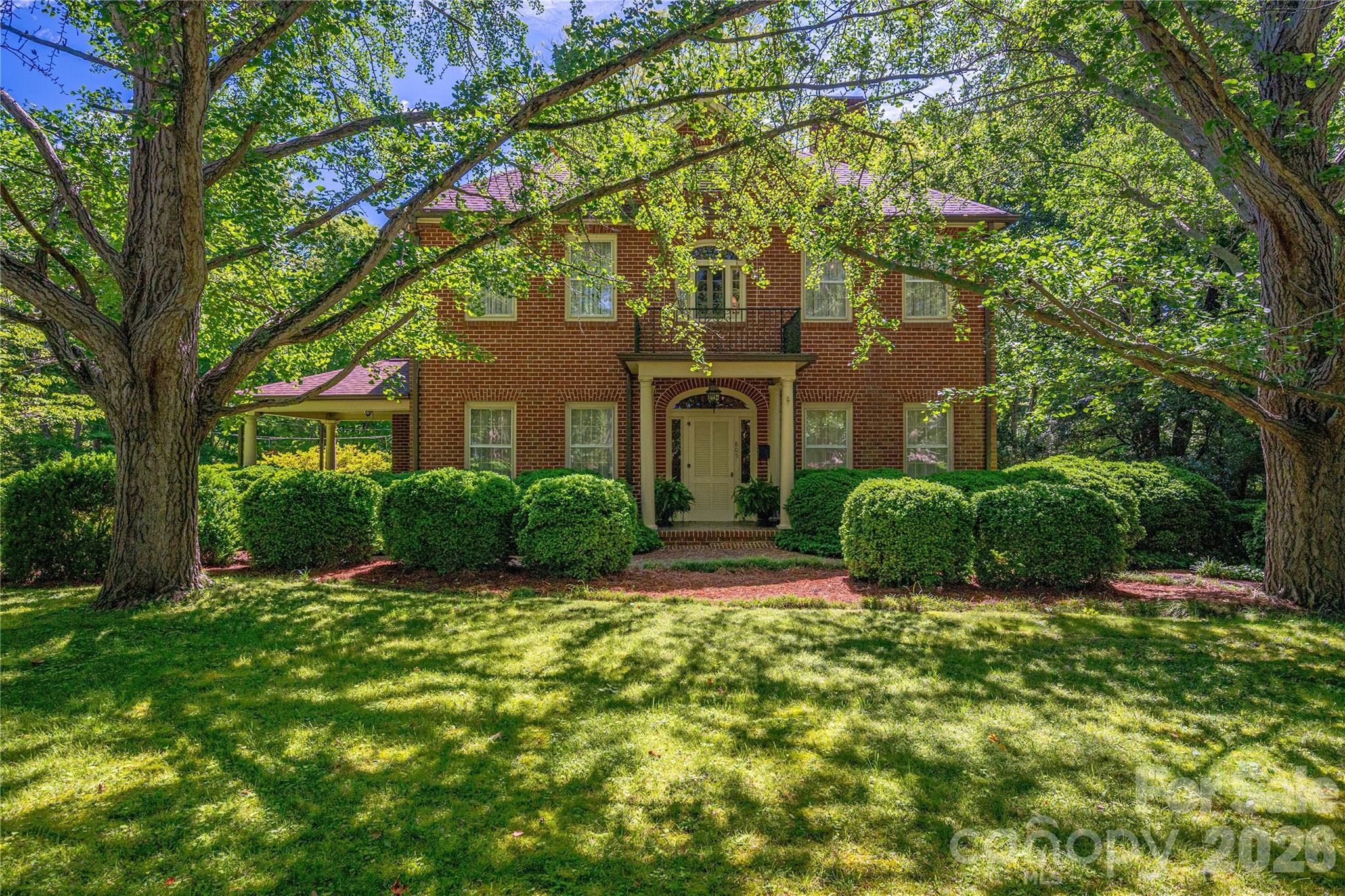 805 S Aspen Street — photo