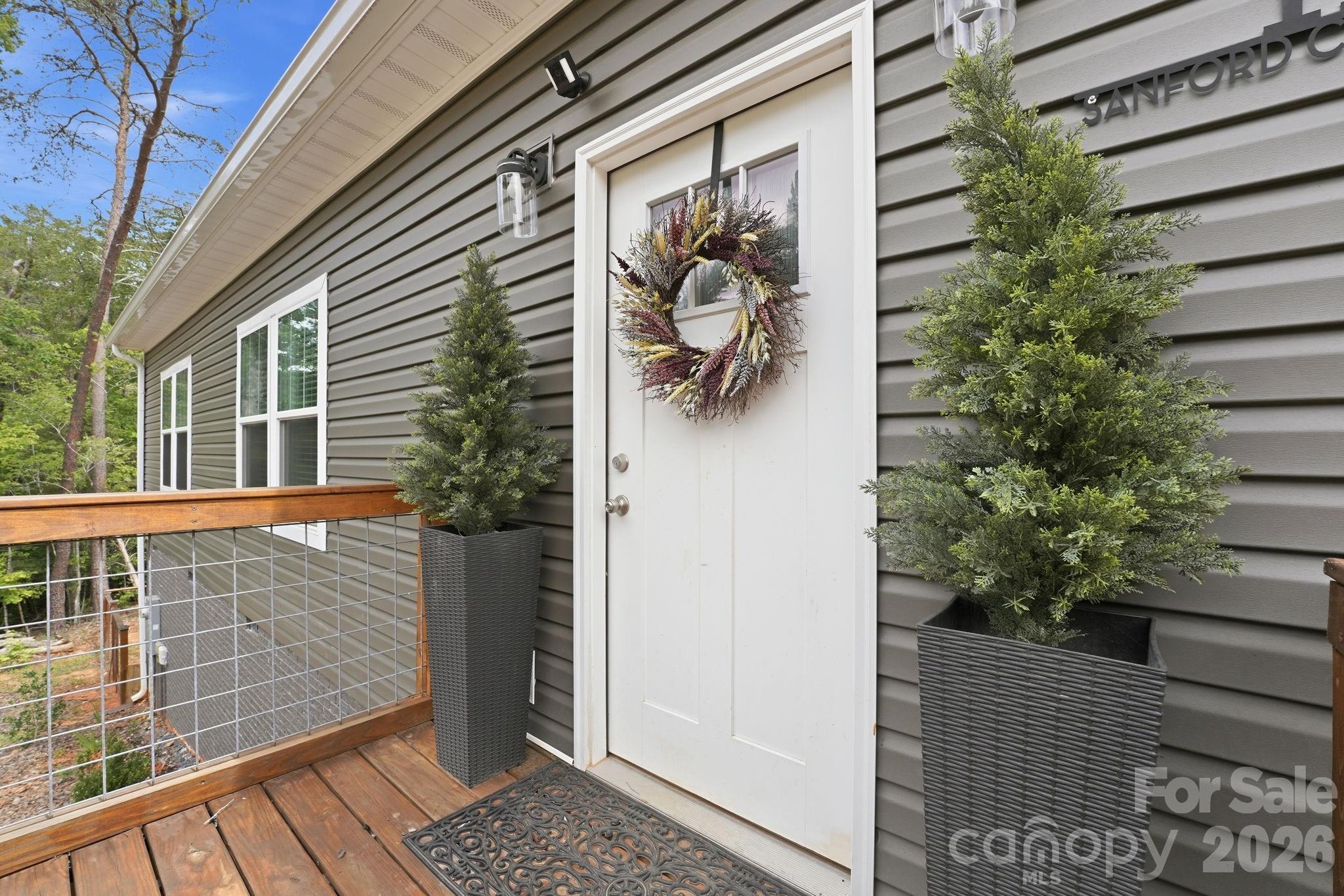 118 Sanford Court — photo
