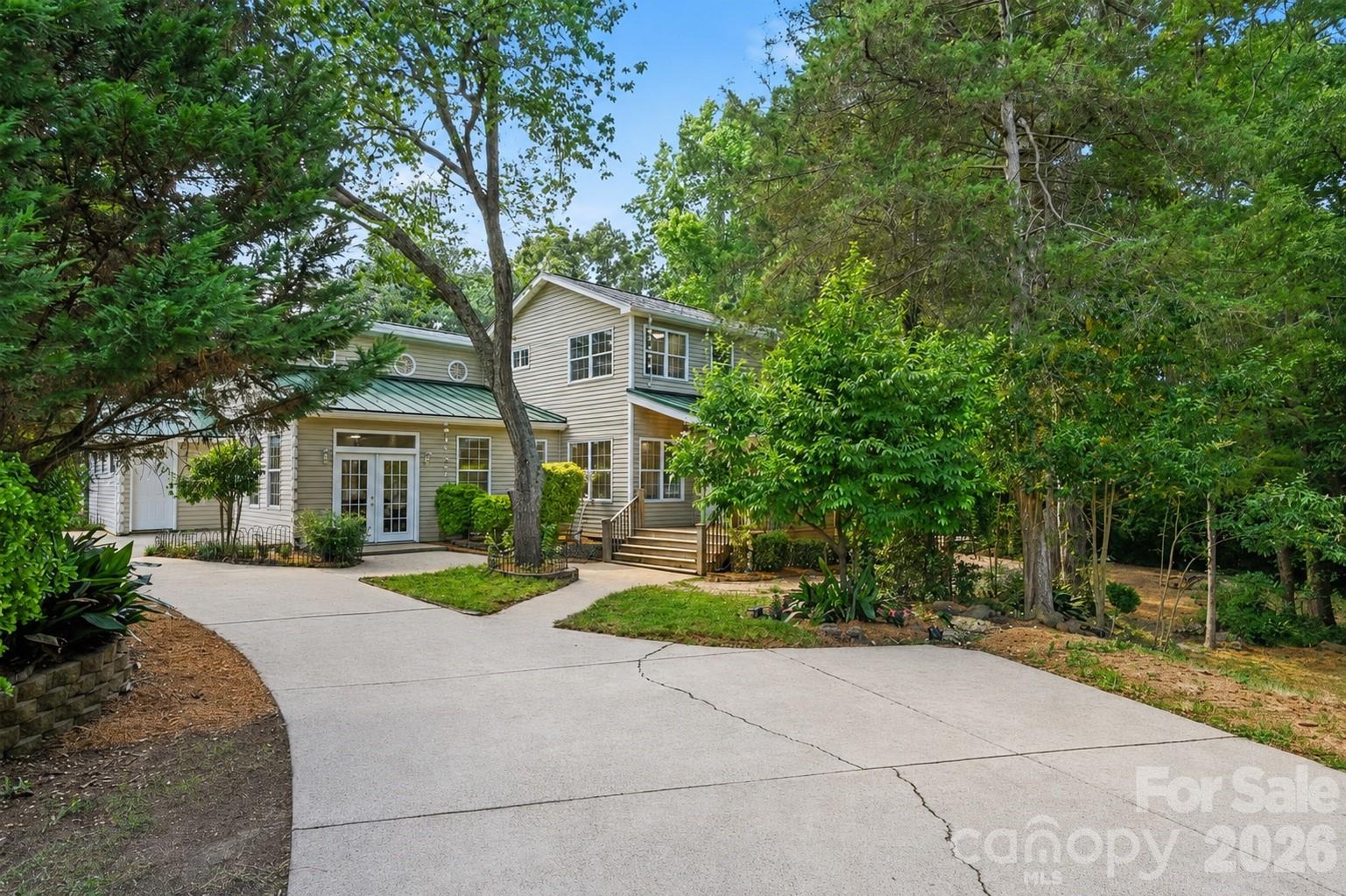 1516 Hensley Road — photo