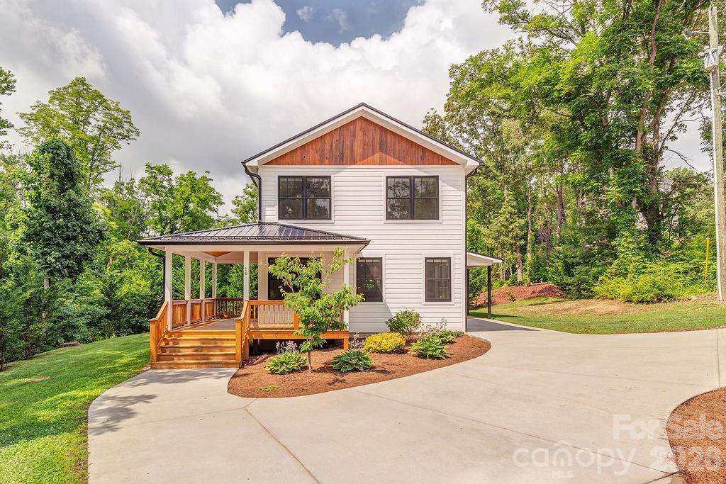 18 Wildwood Park Drive — photo