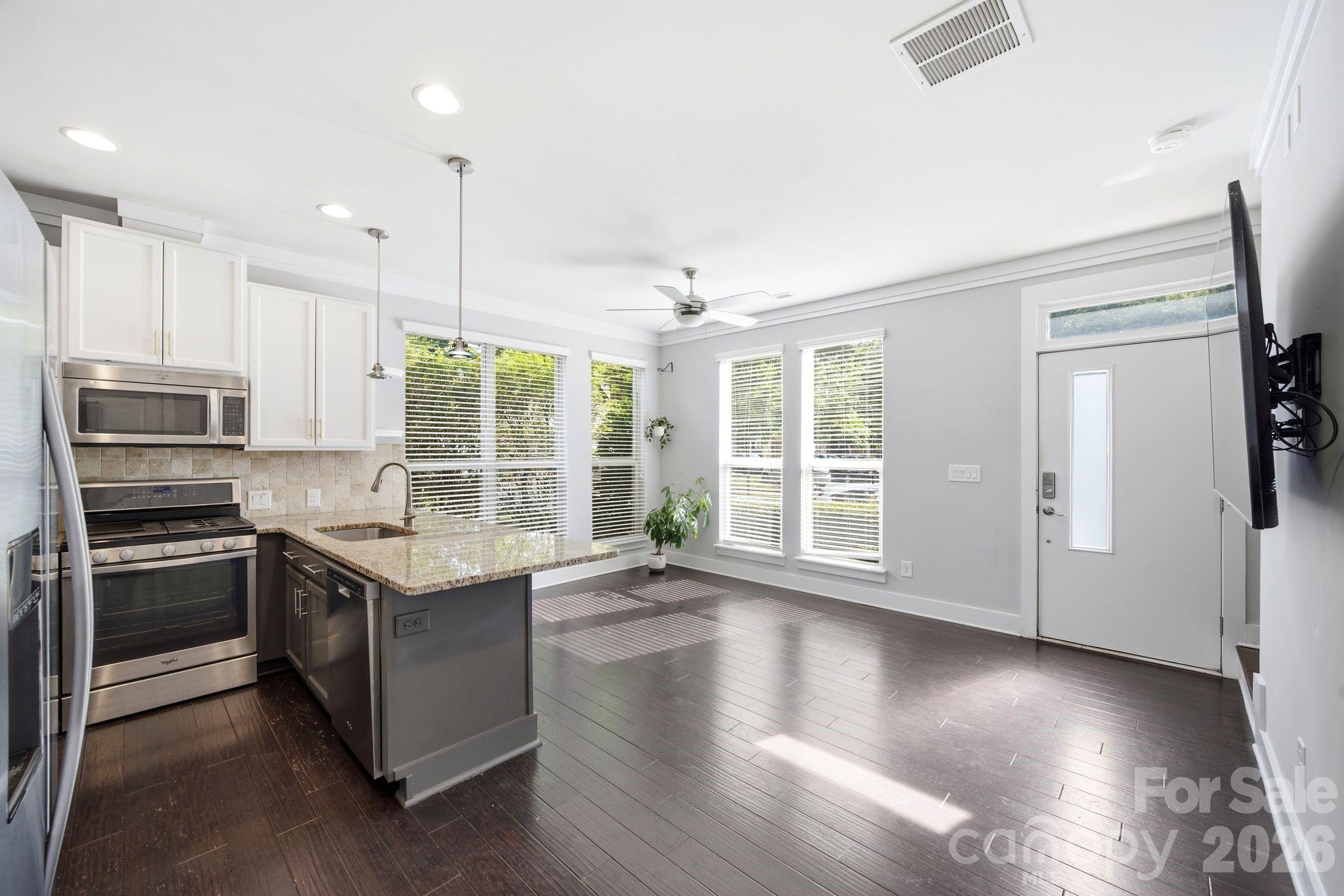 923 Warren Burgess Lane — photo