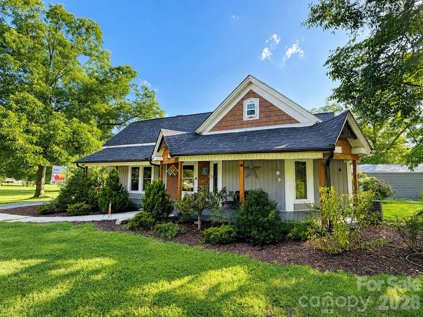 370 Buck Drive — photo
