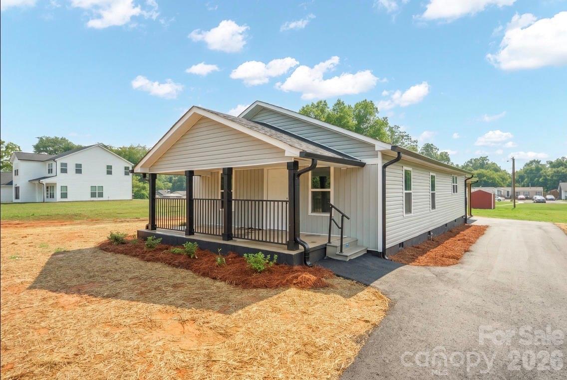 1810 E Greenbriar Road — photo