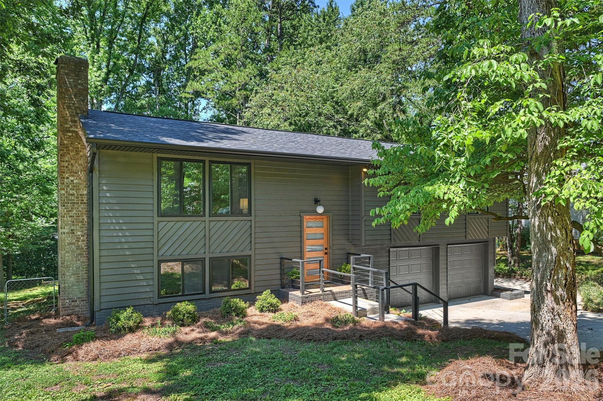 7323 Rollingridge Drive — photo