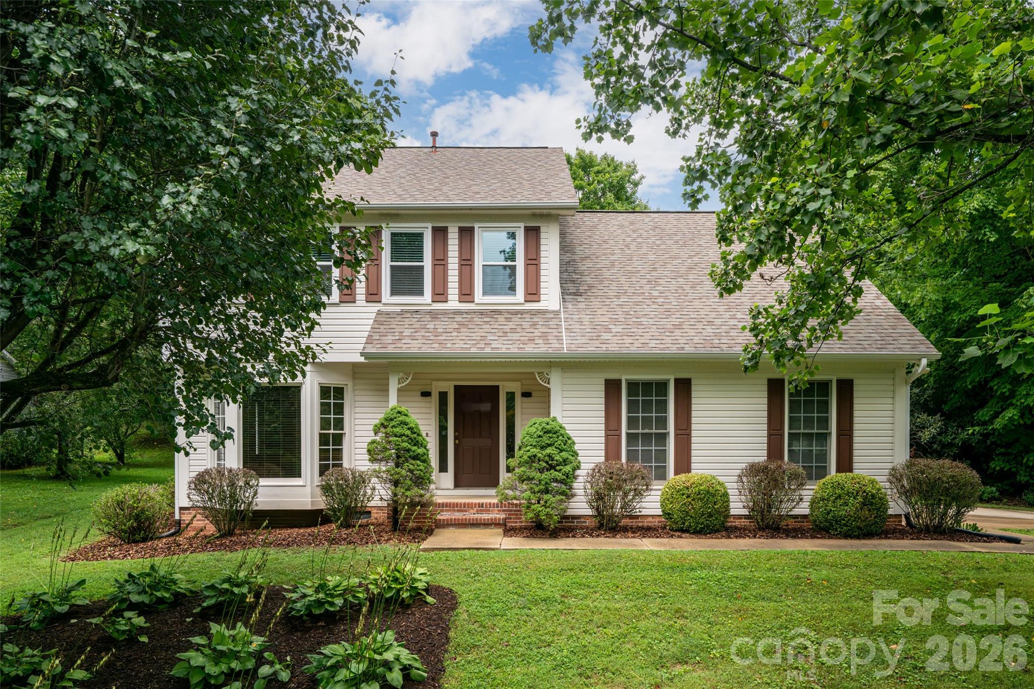 204 Windsor Forest Circle — photo
