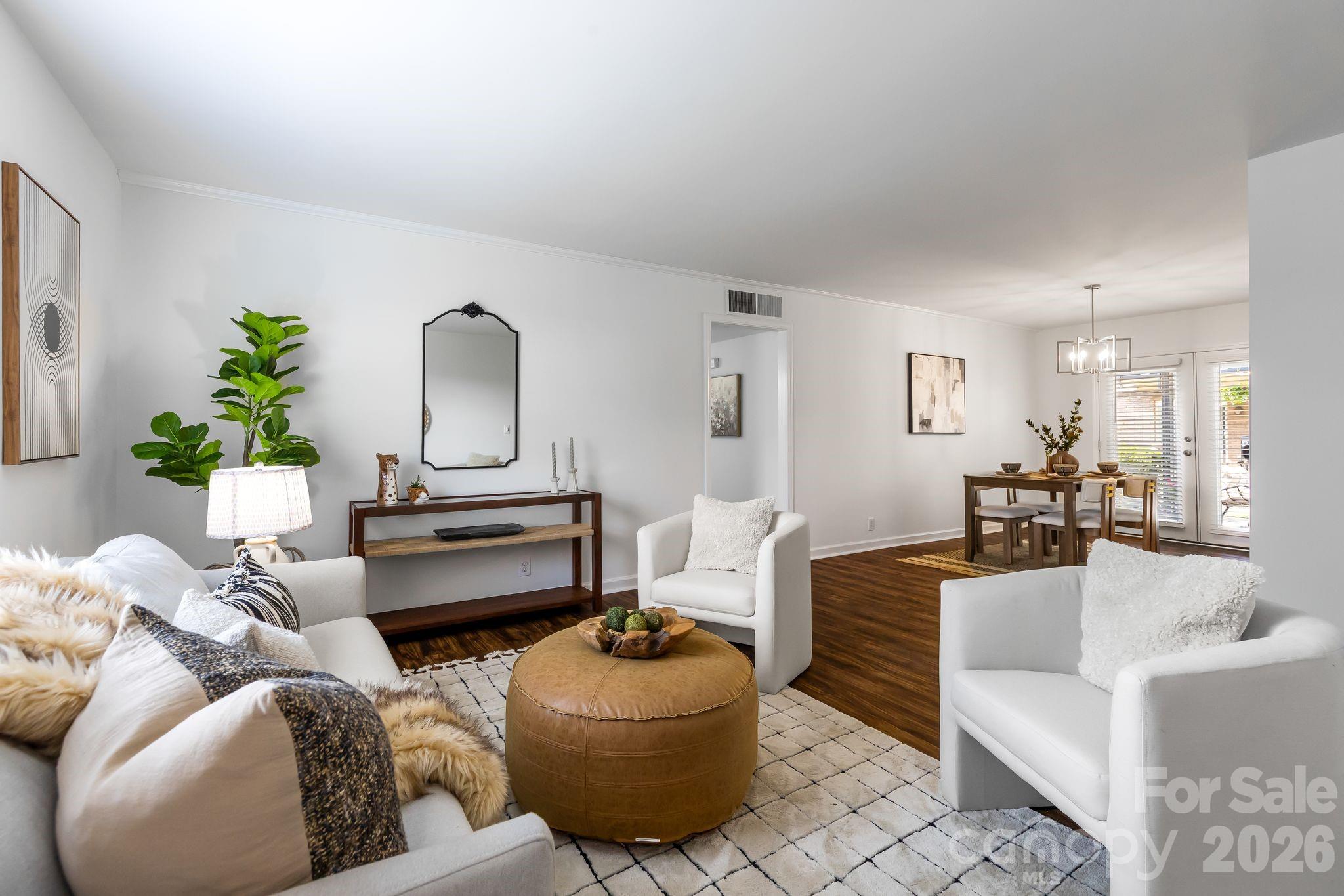 2630 Park Road F — photo