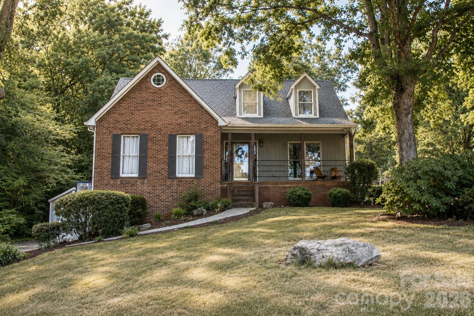 7947 Lakeview Drive — photo