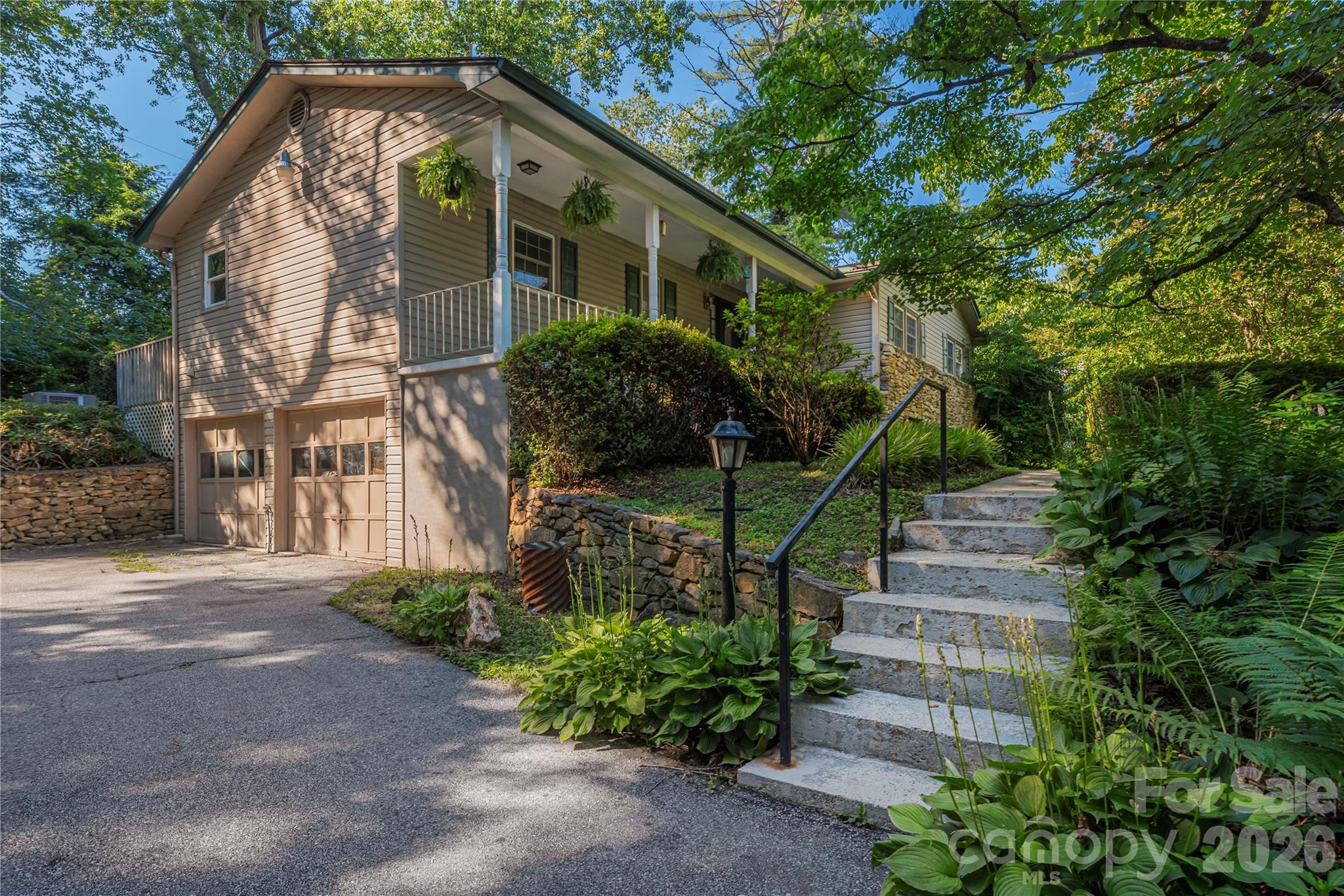 142 Whisperwood Drive 19 — photo