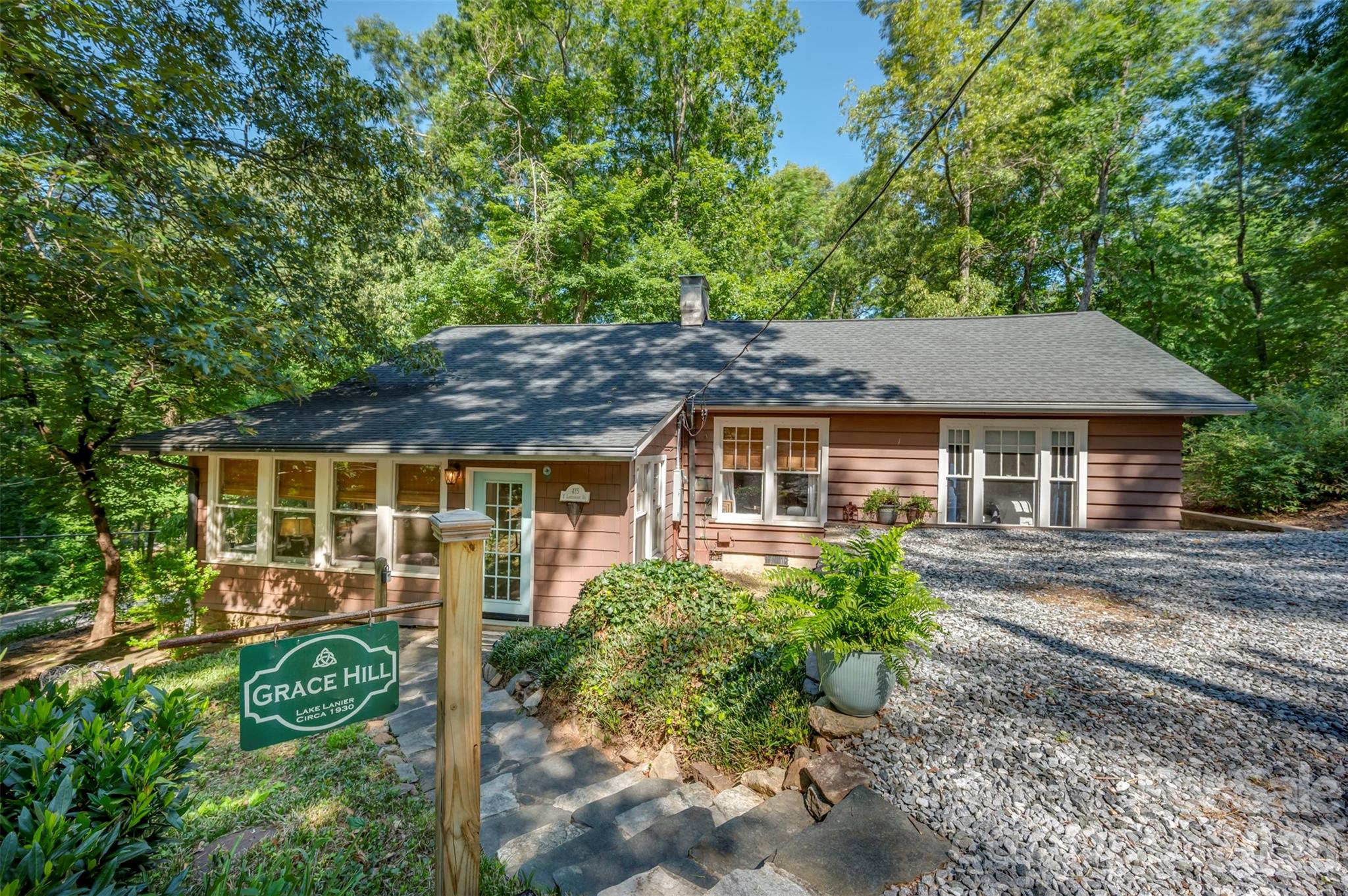 415 E Lakeshore Drive — photo