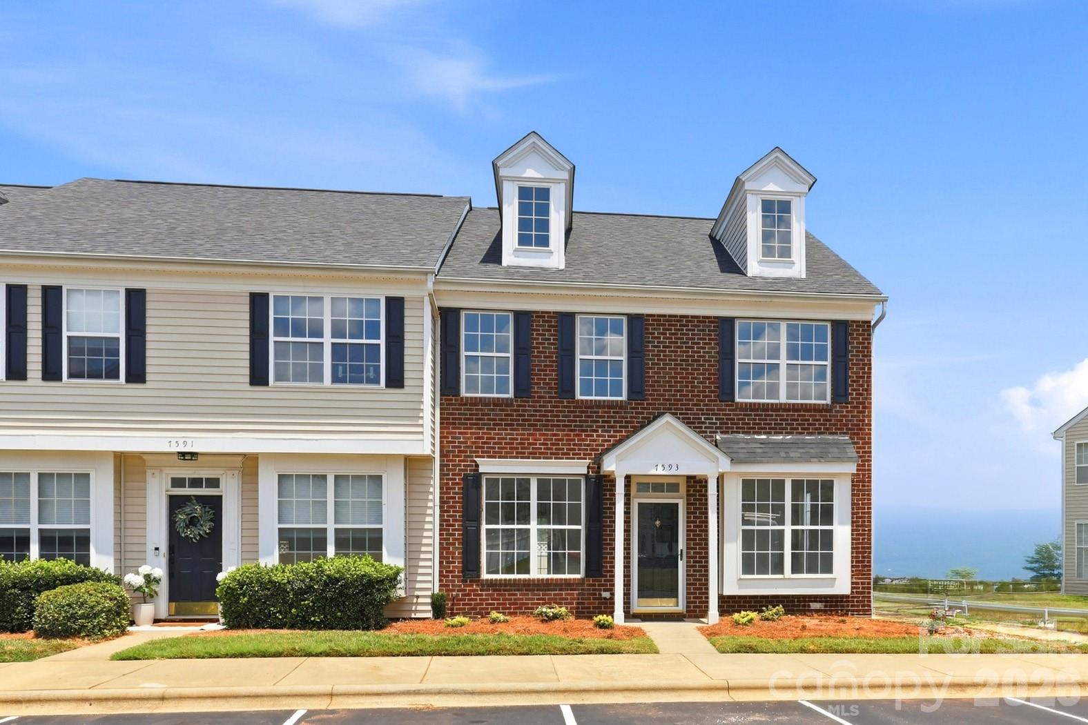 7593 Bluff Point Lane — photo