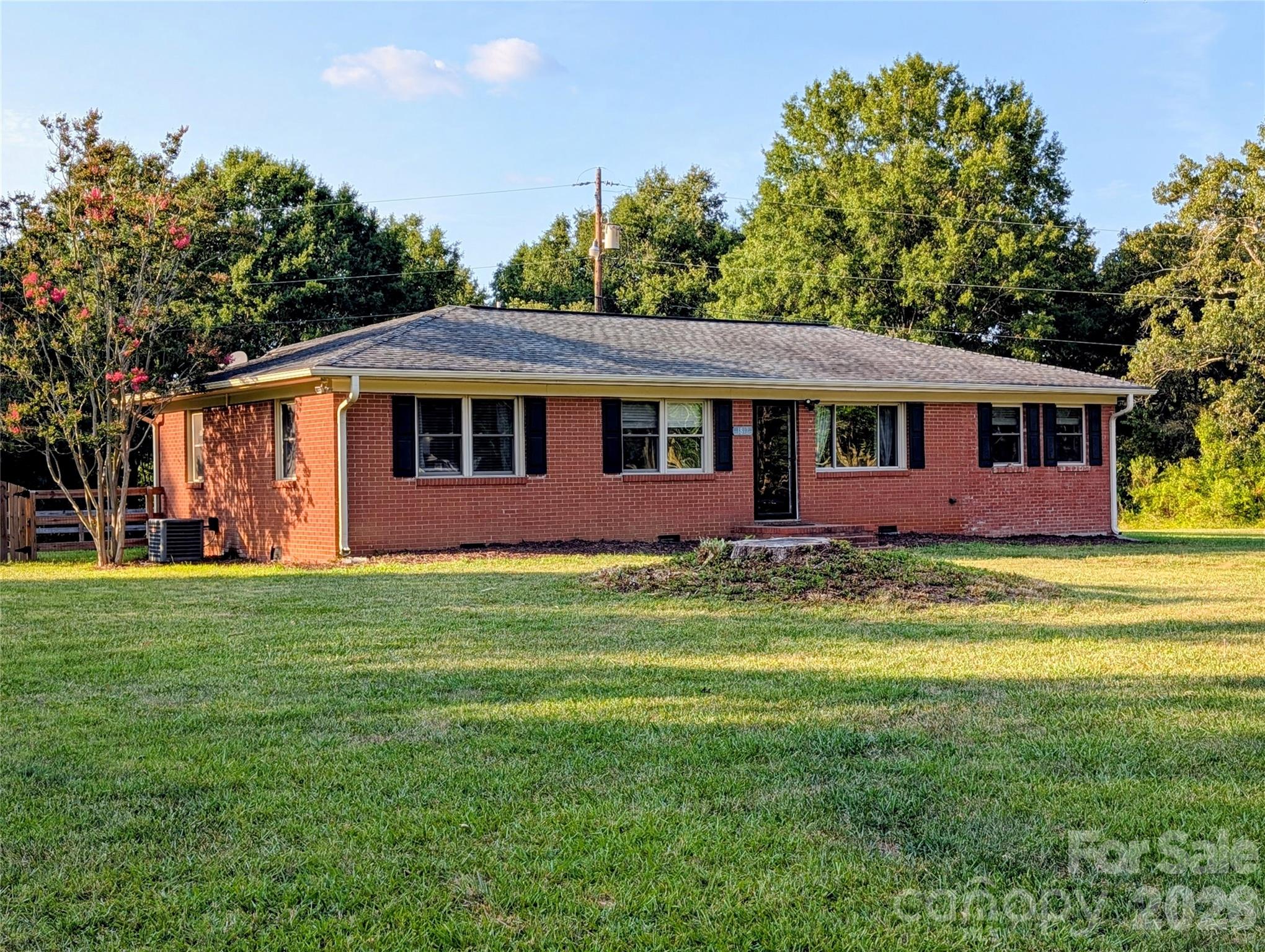1812 Ruben Road — photo