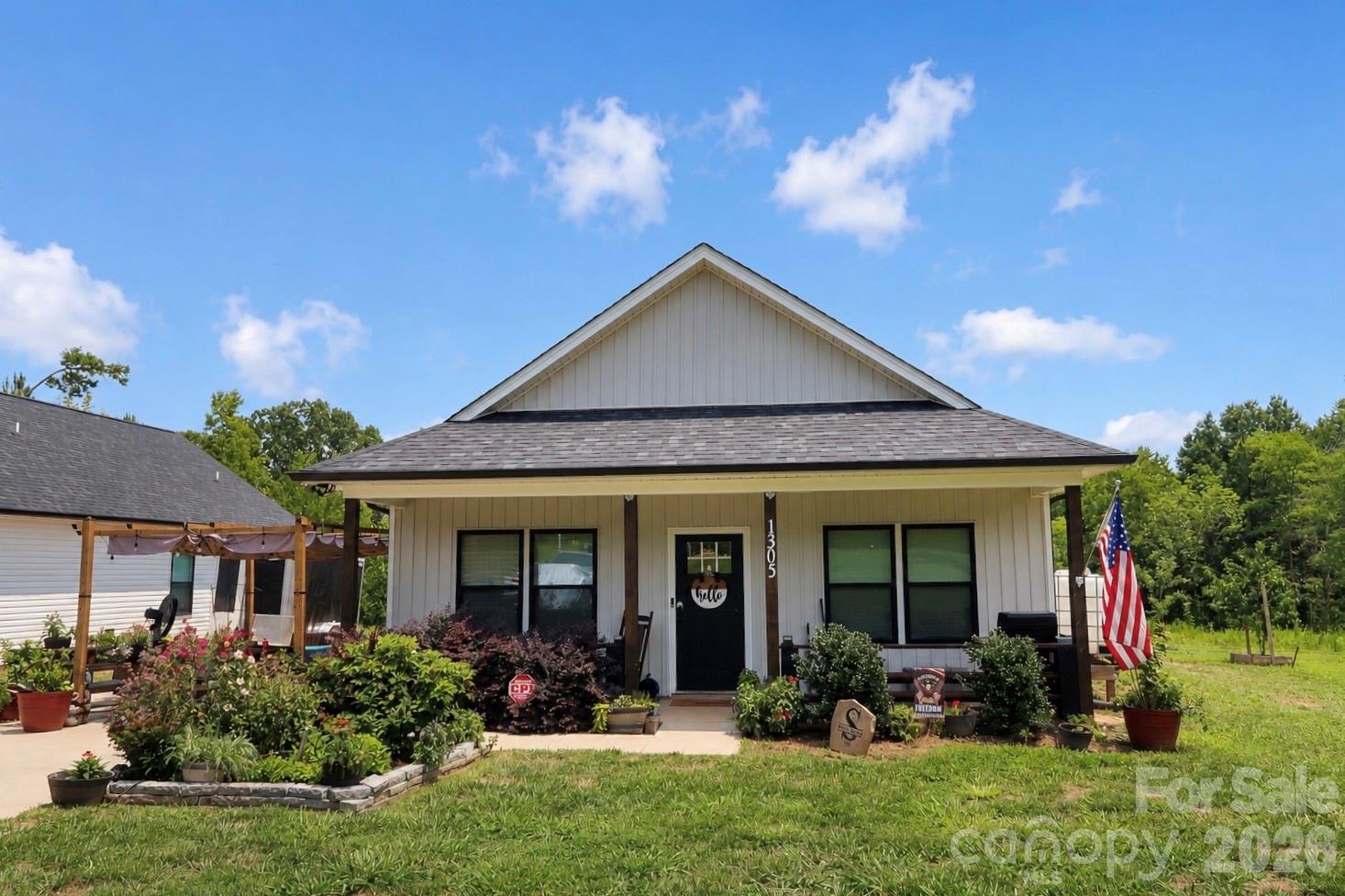 1305 Scout Road — photo