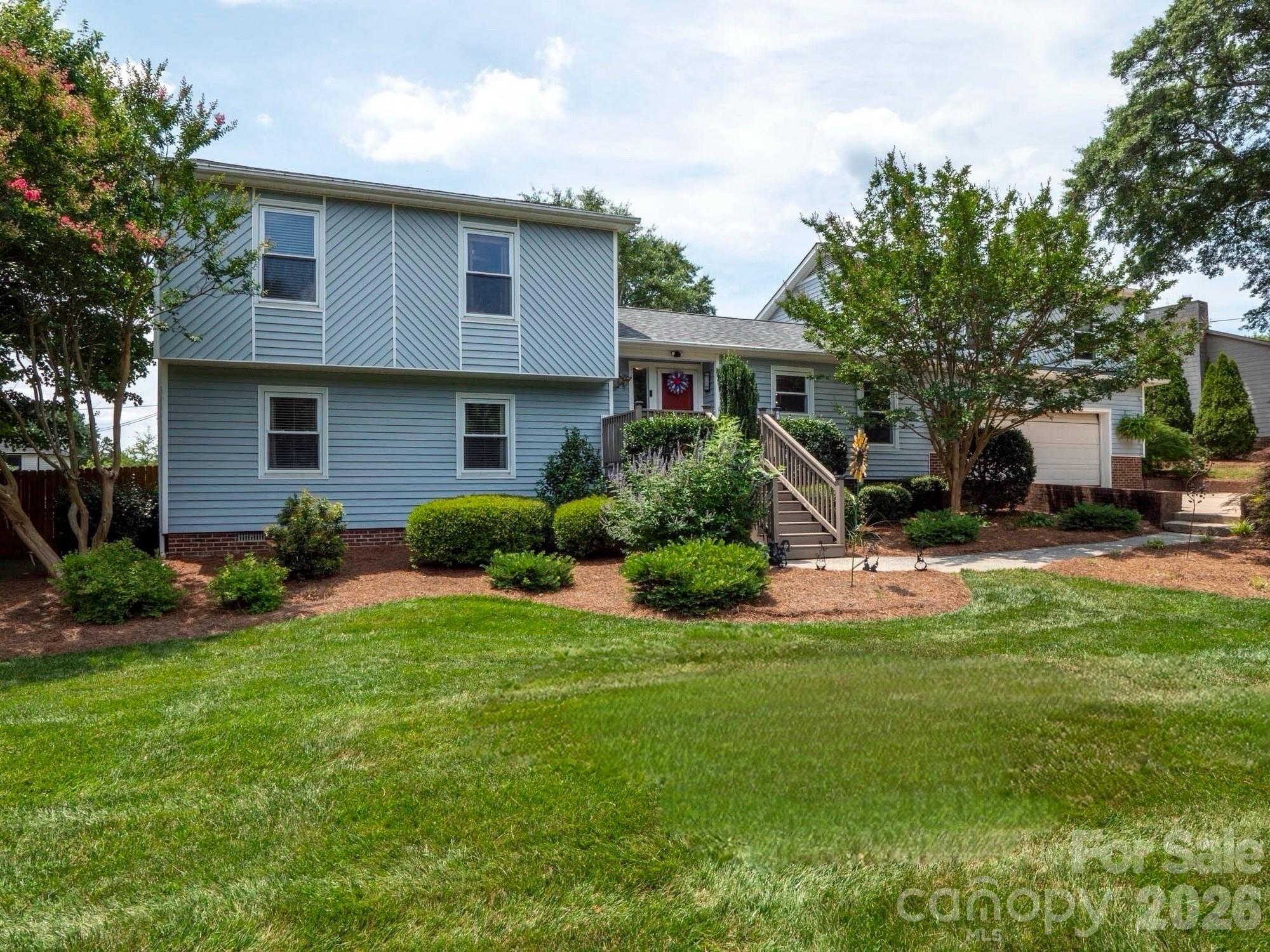 1641 Brook Drive — photo