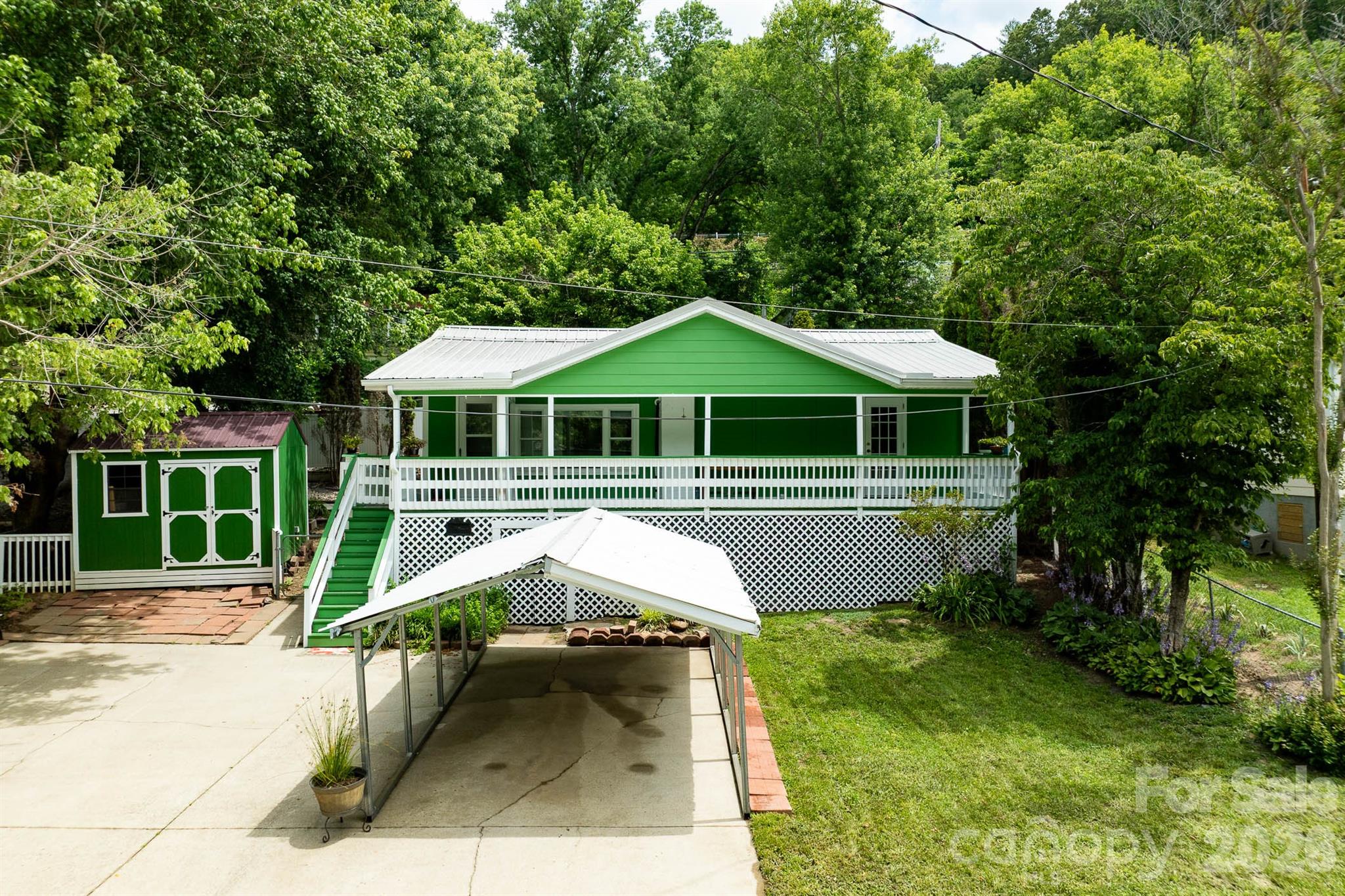 389 Rollins Road — photo