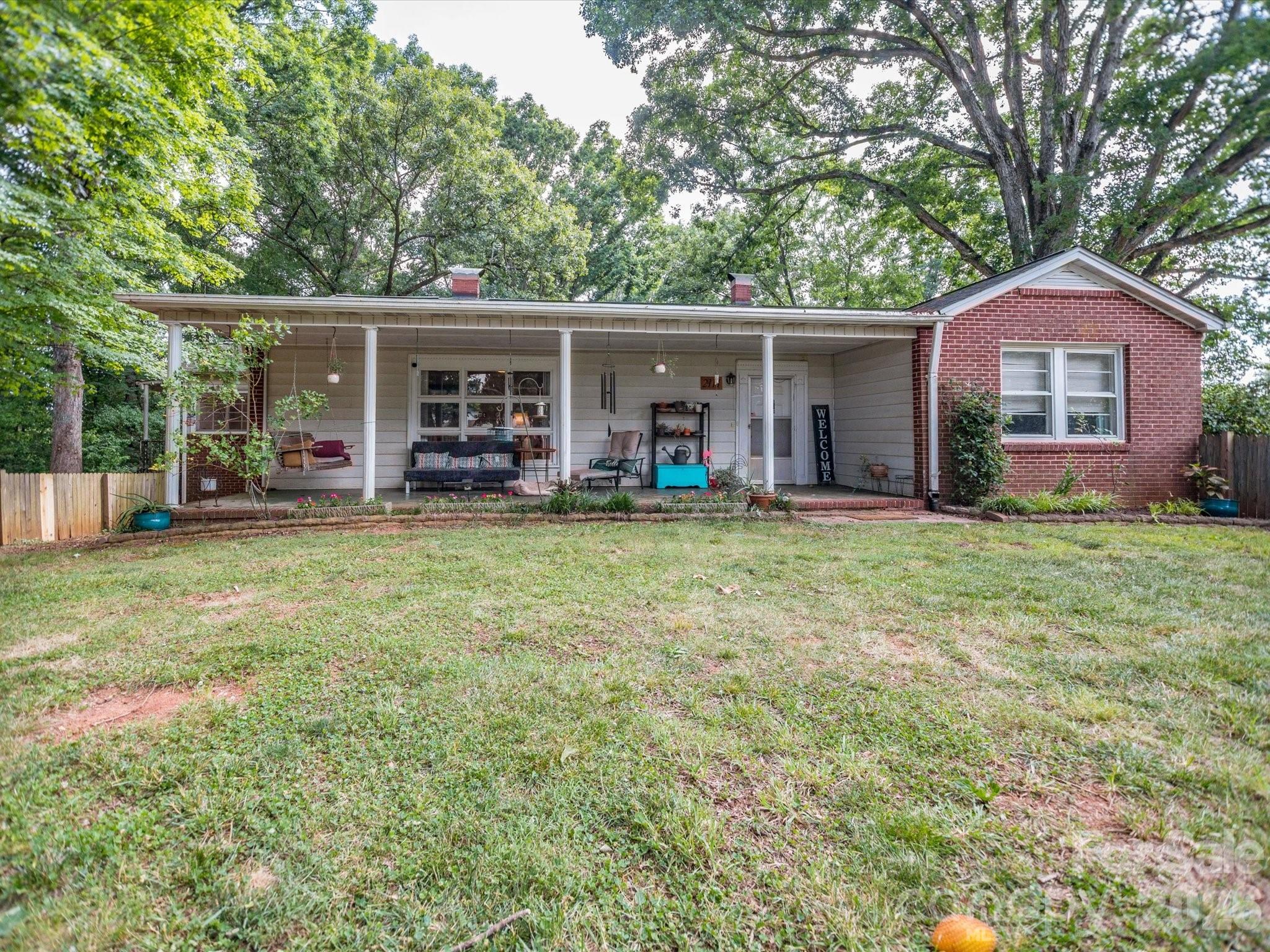 2111 Emmanuel Church Road — photo