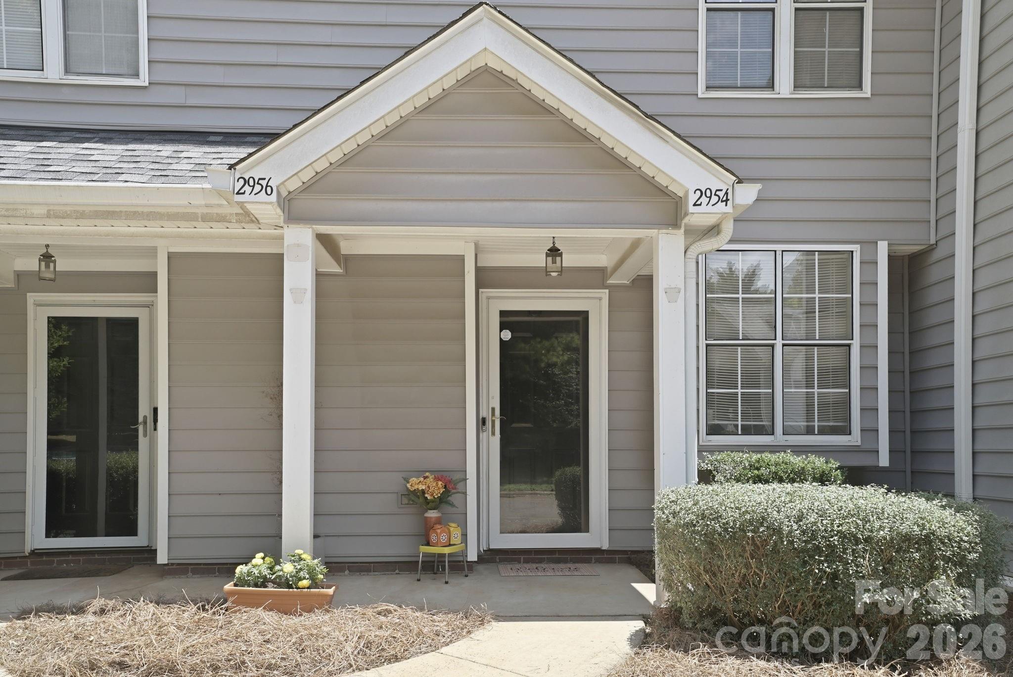 2954 Iron Gate Lane — photo