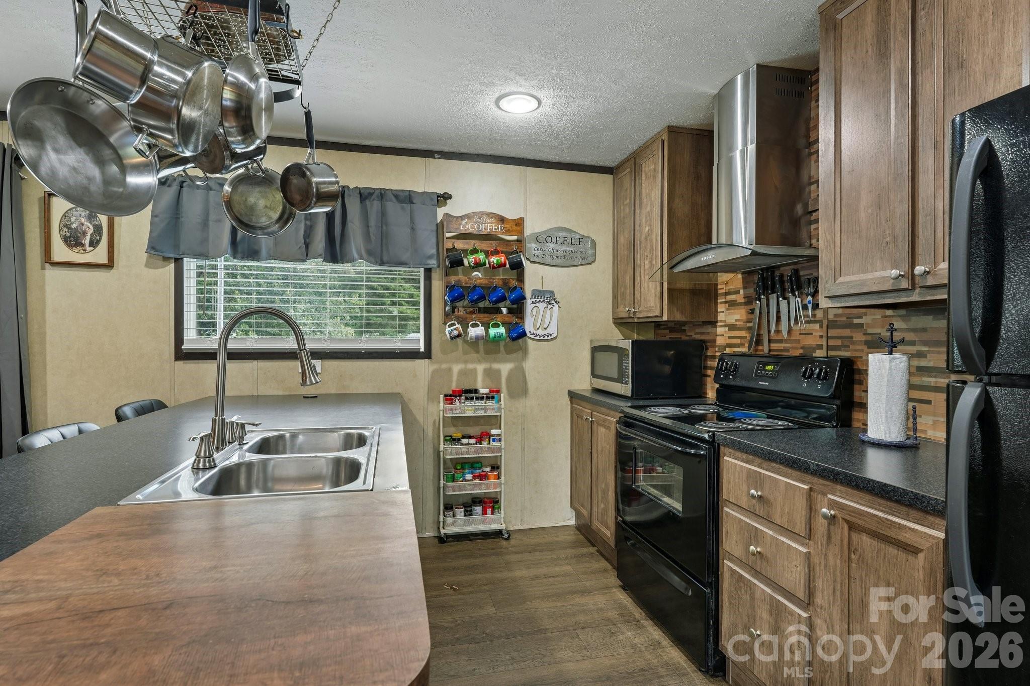 3443 Meldonna Drive — photo