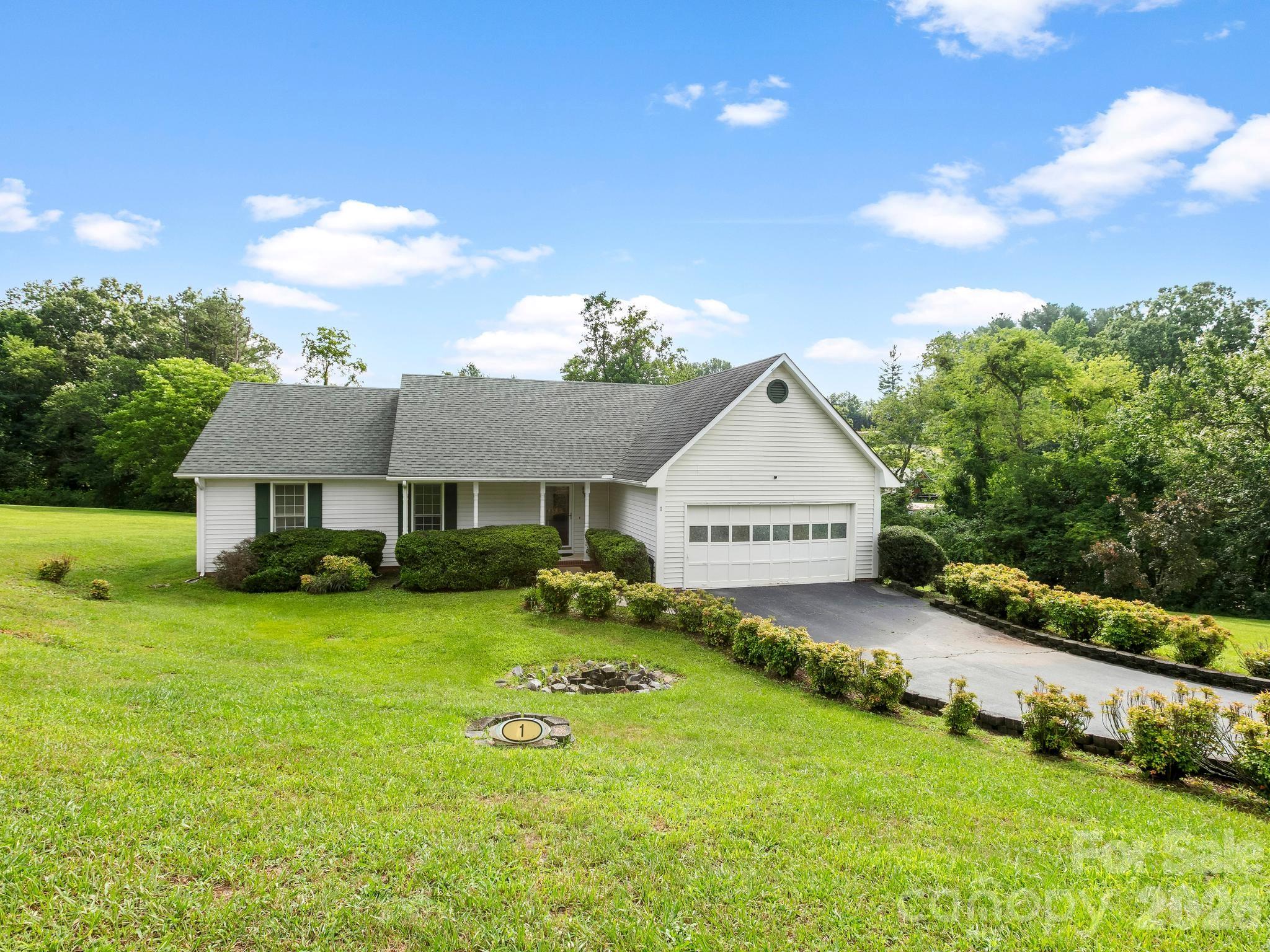 1 Strathmore Drive — photo