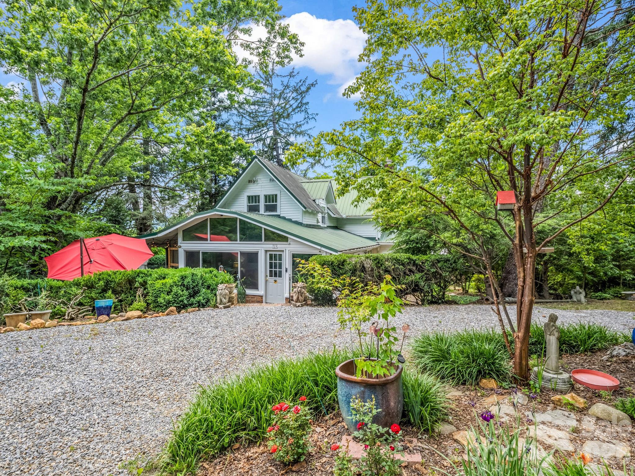 23 Sunset Drive — photo