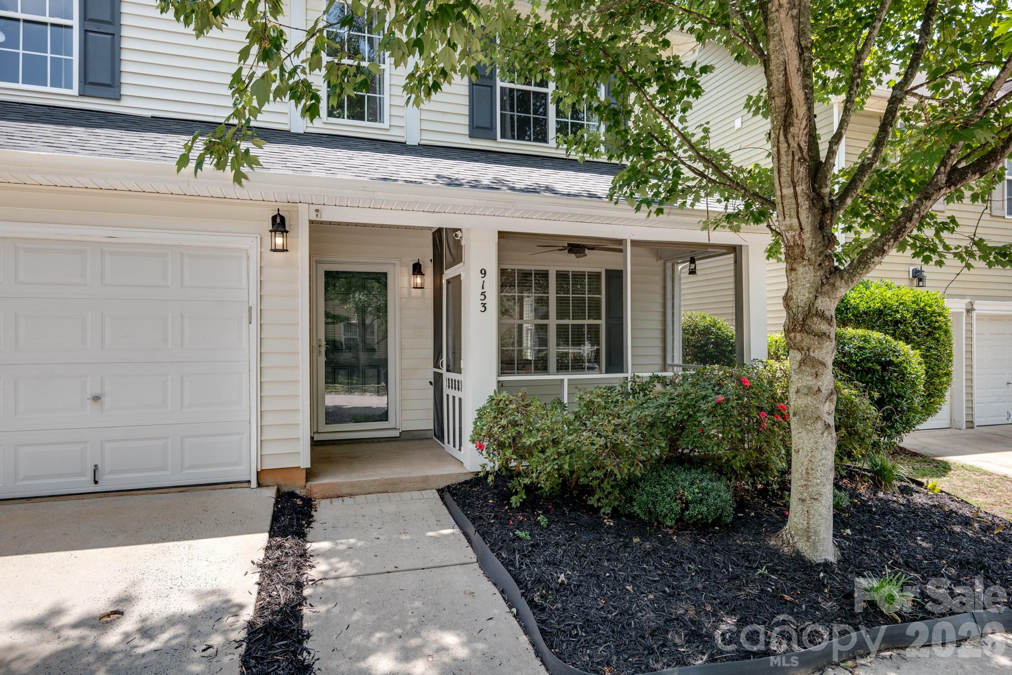 9153 Glenashley Drive — photo