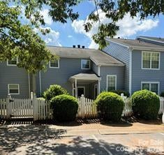 6049 Treetop Court — photo