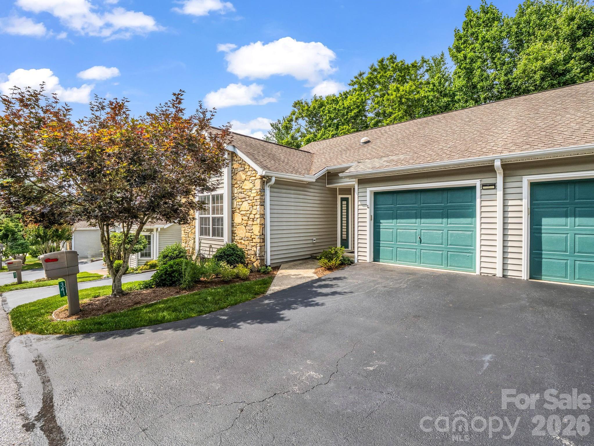 341 Laurel Park Place — photo