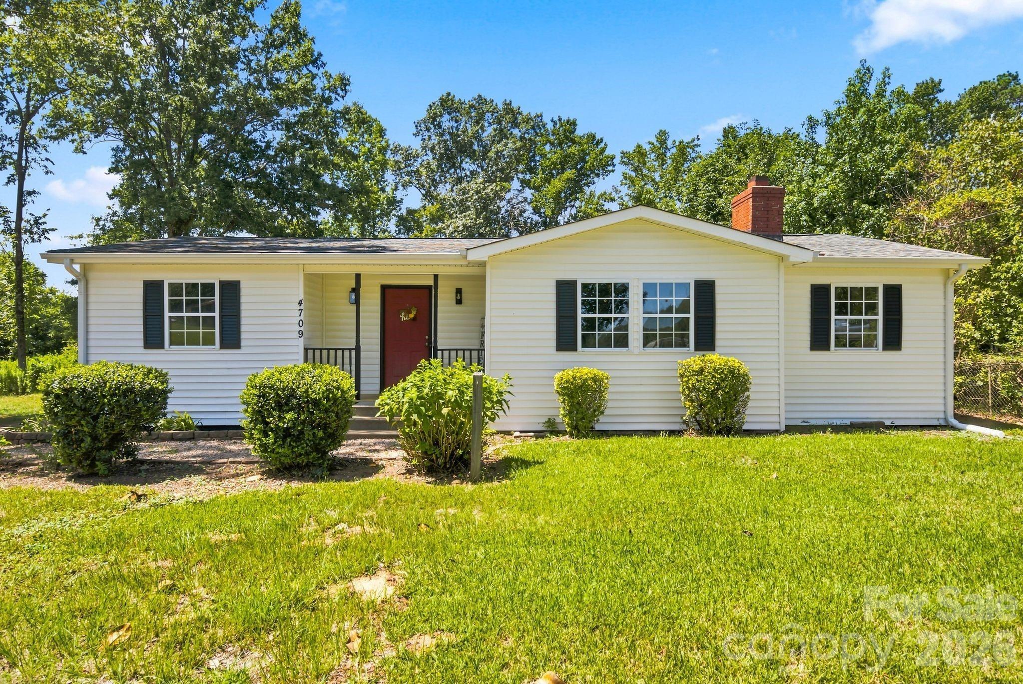 4709 Charlotte Highway — photo