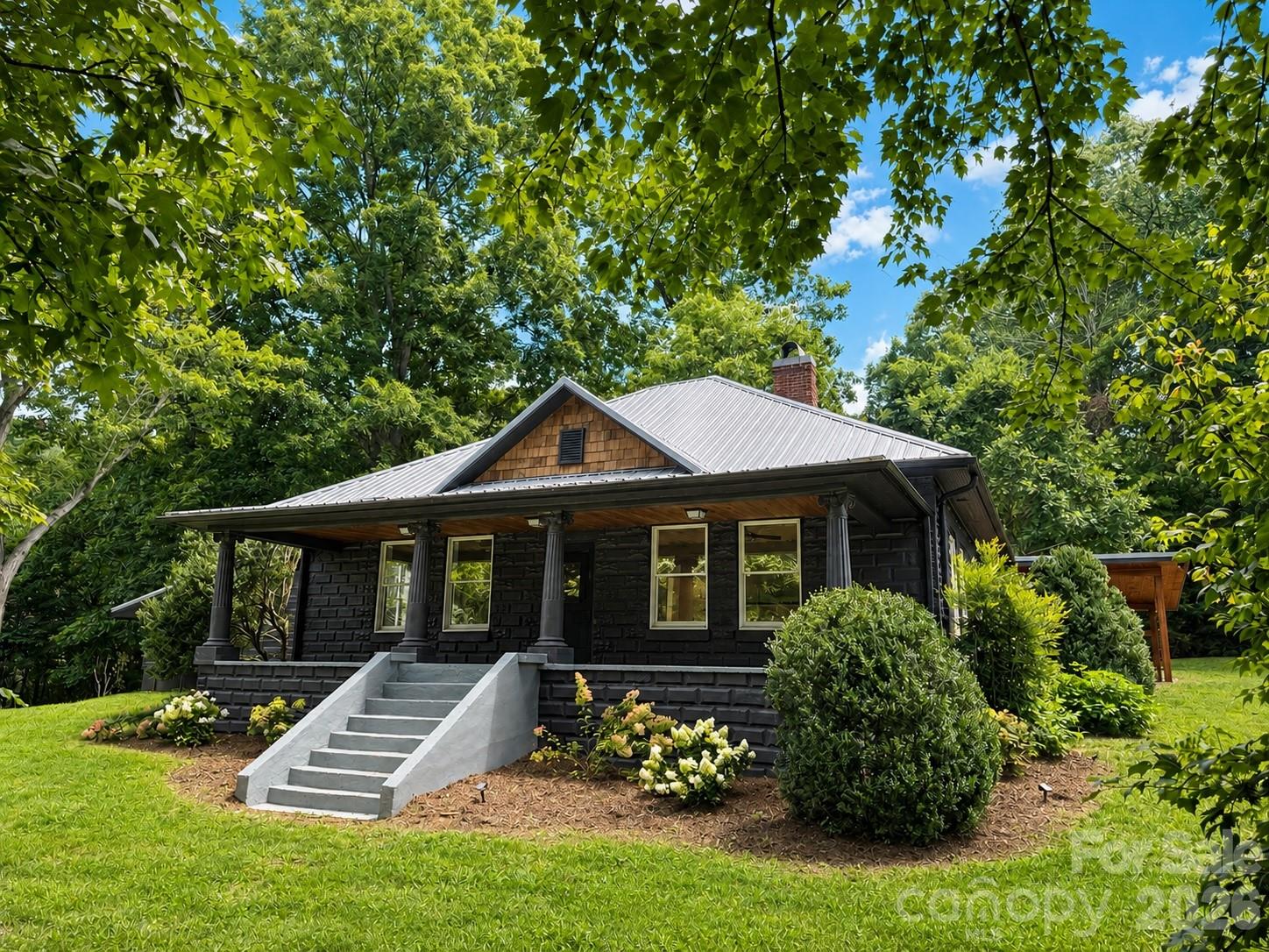 385 Chunns Cove Road — photo