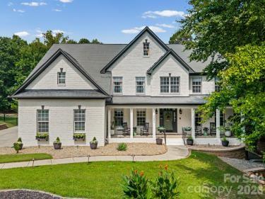 121 Isle Run Drive — photo