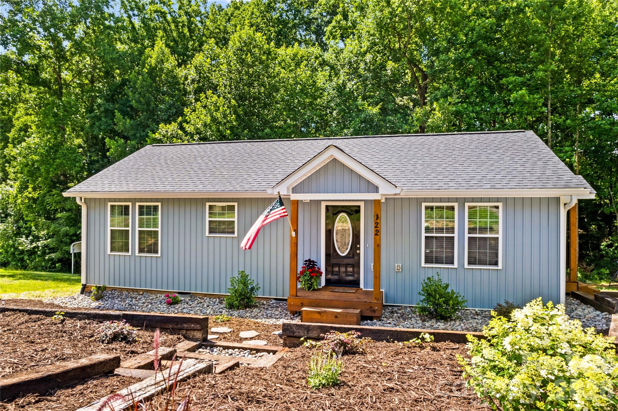 122 S Yadkin River Road — photo