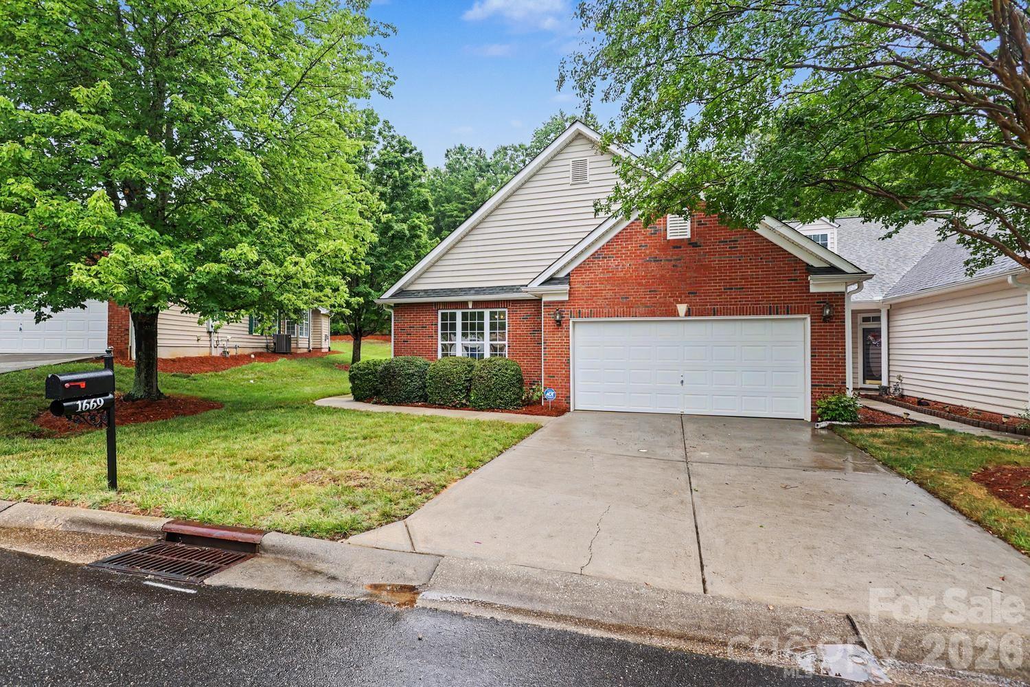 1669 Onyx Ridge — photo