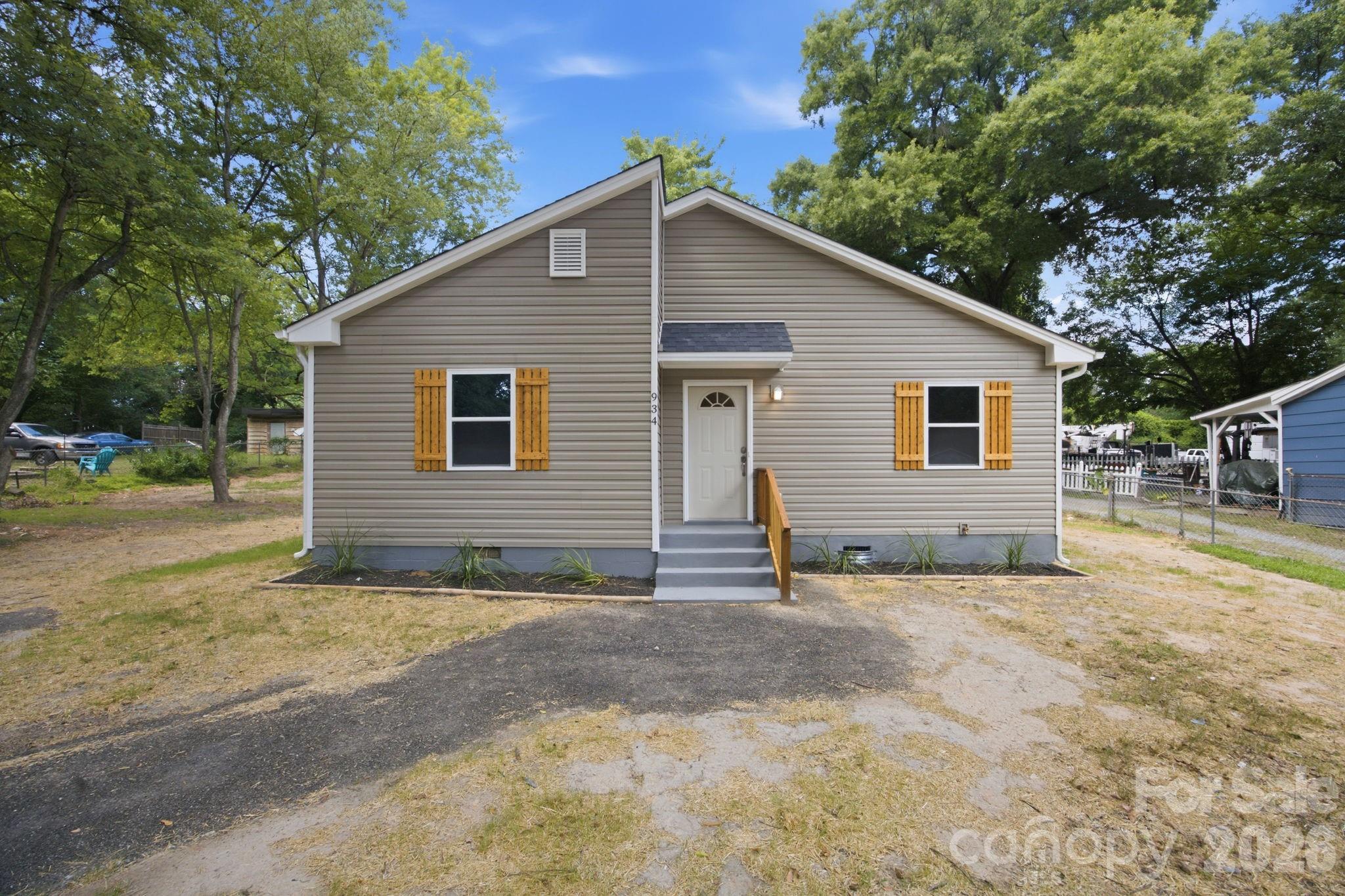 934 Brandon Street — photo