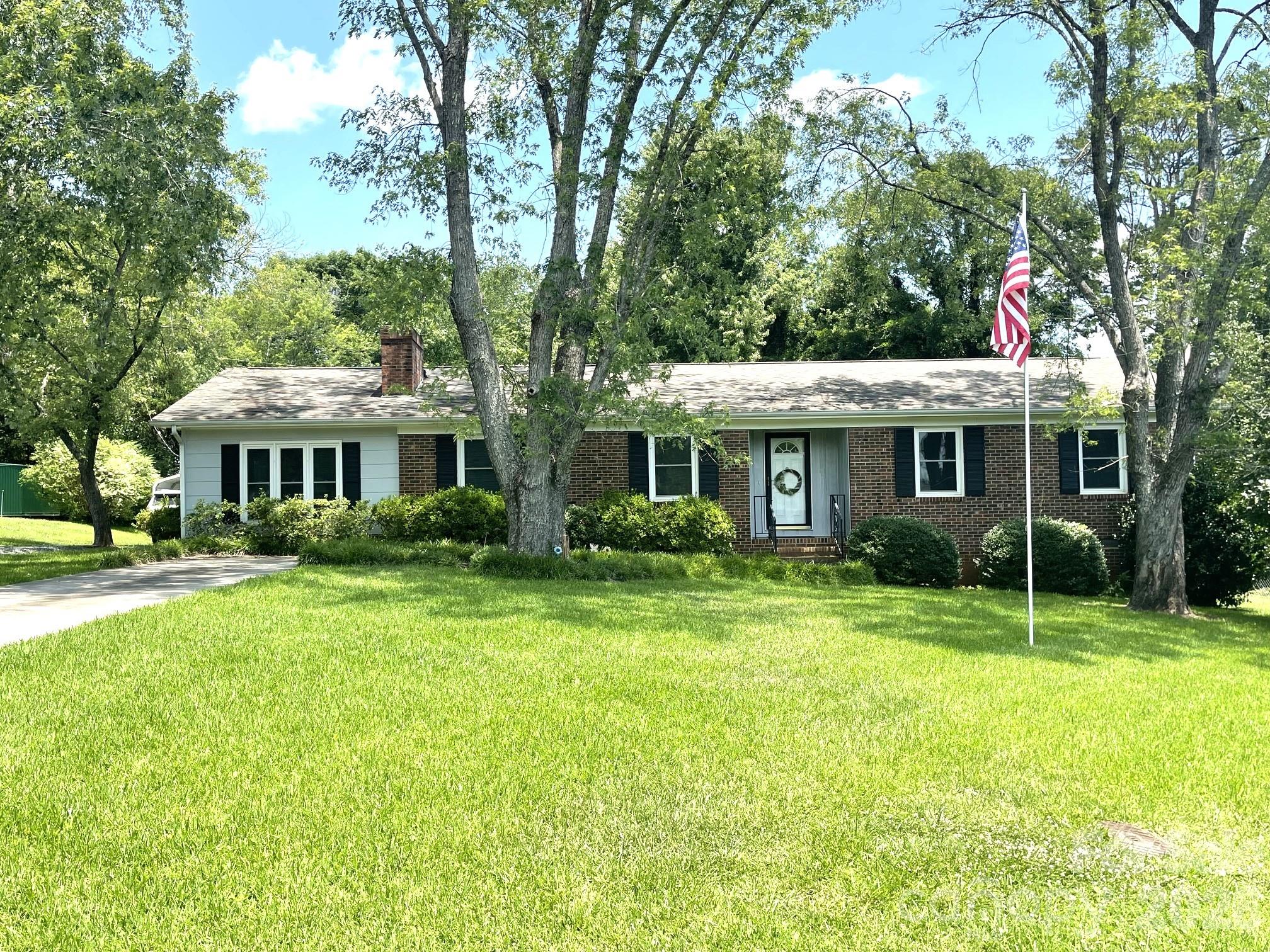 130 Ridgeland Drive — photo
