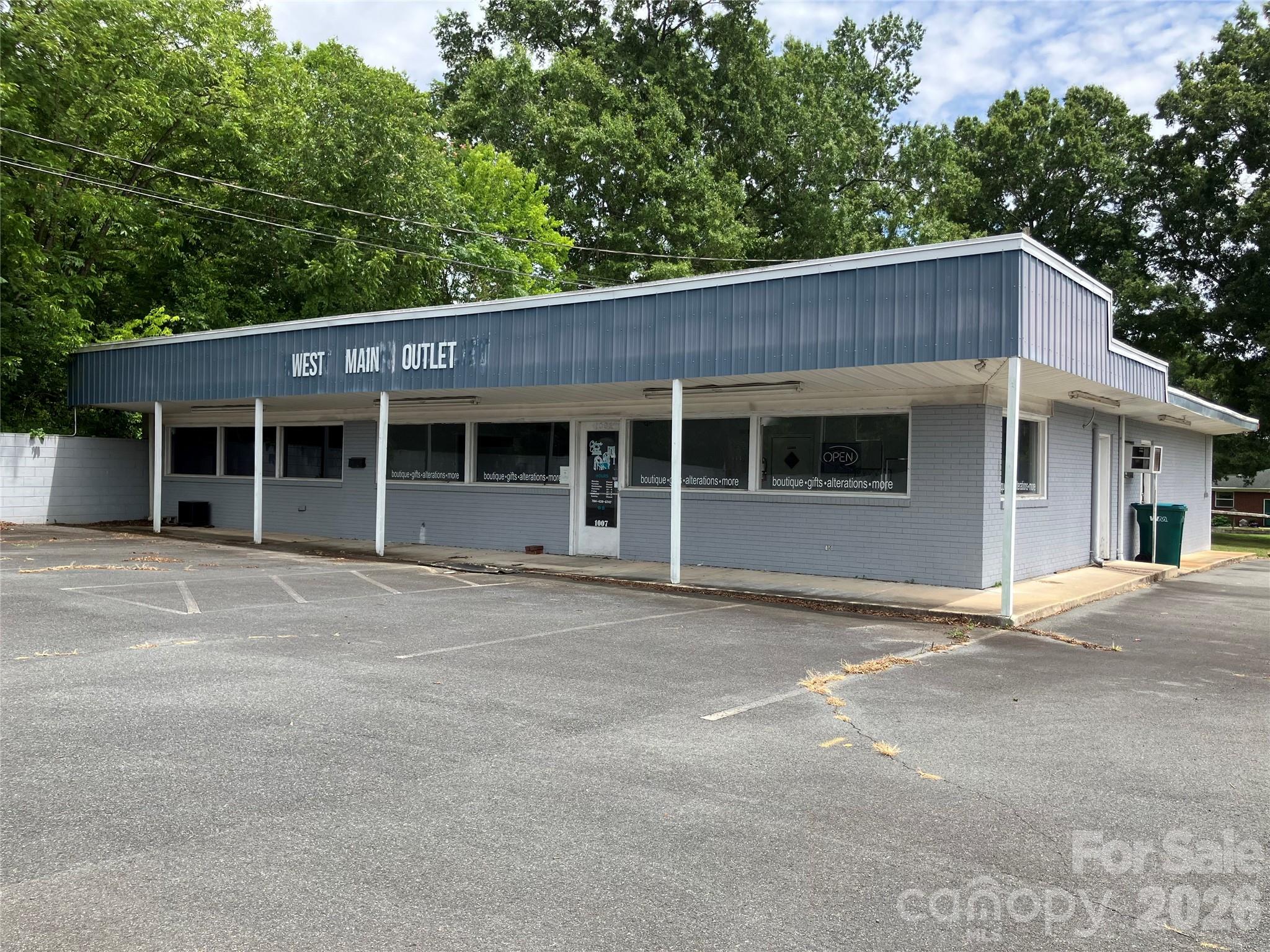 1007 W Main Street — photo