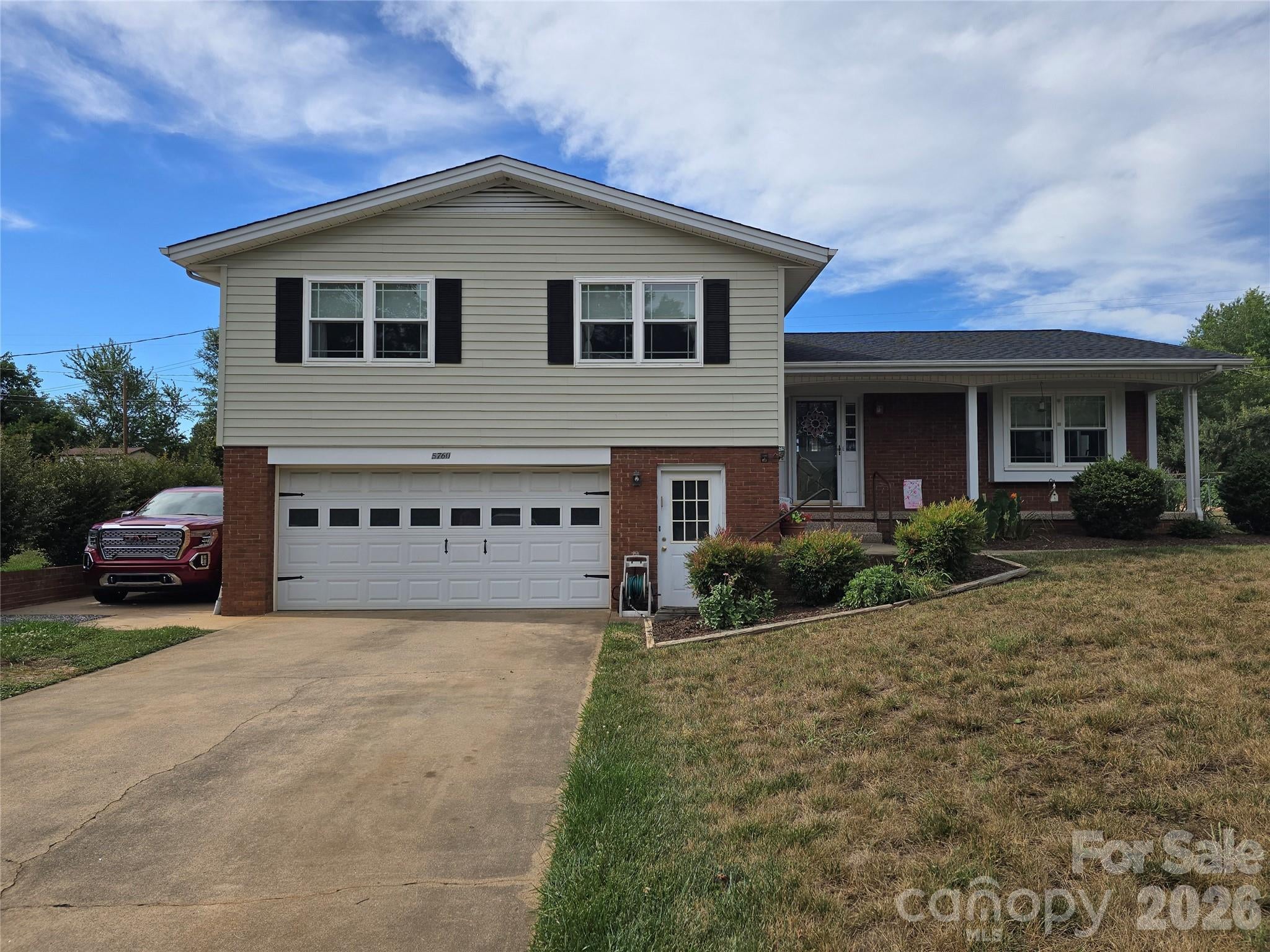 5760 Valley Field Road — photo