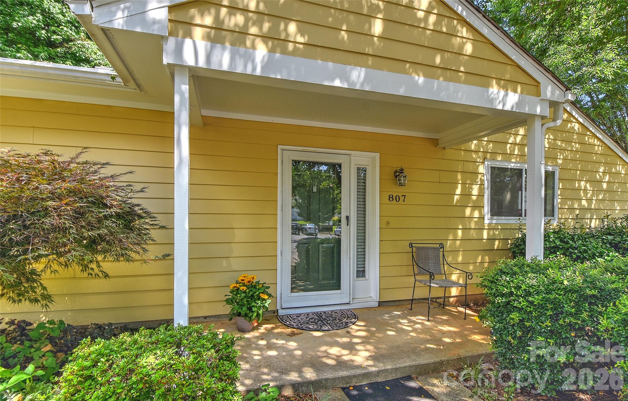 807 Sardis Cove Drive — photo